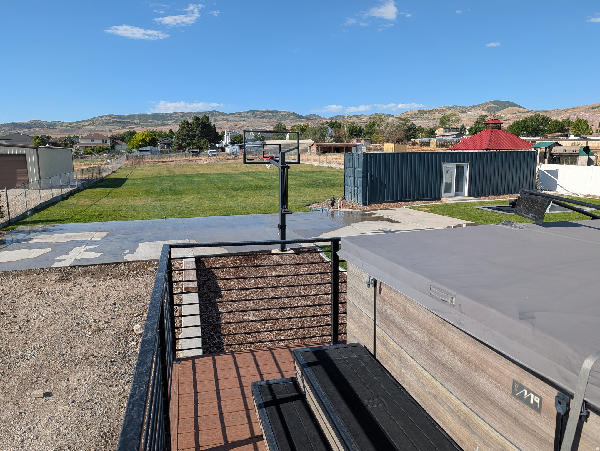 COUNTRY LIVING #1 - Residential