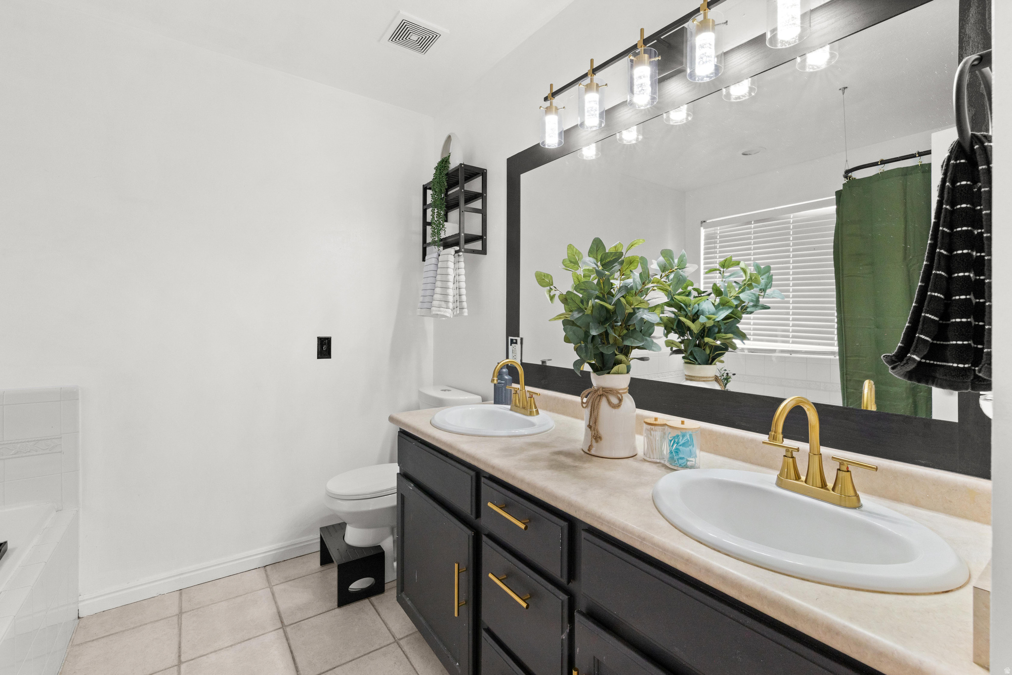 LAKE VIEW HEIGHTS SU - Residential