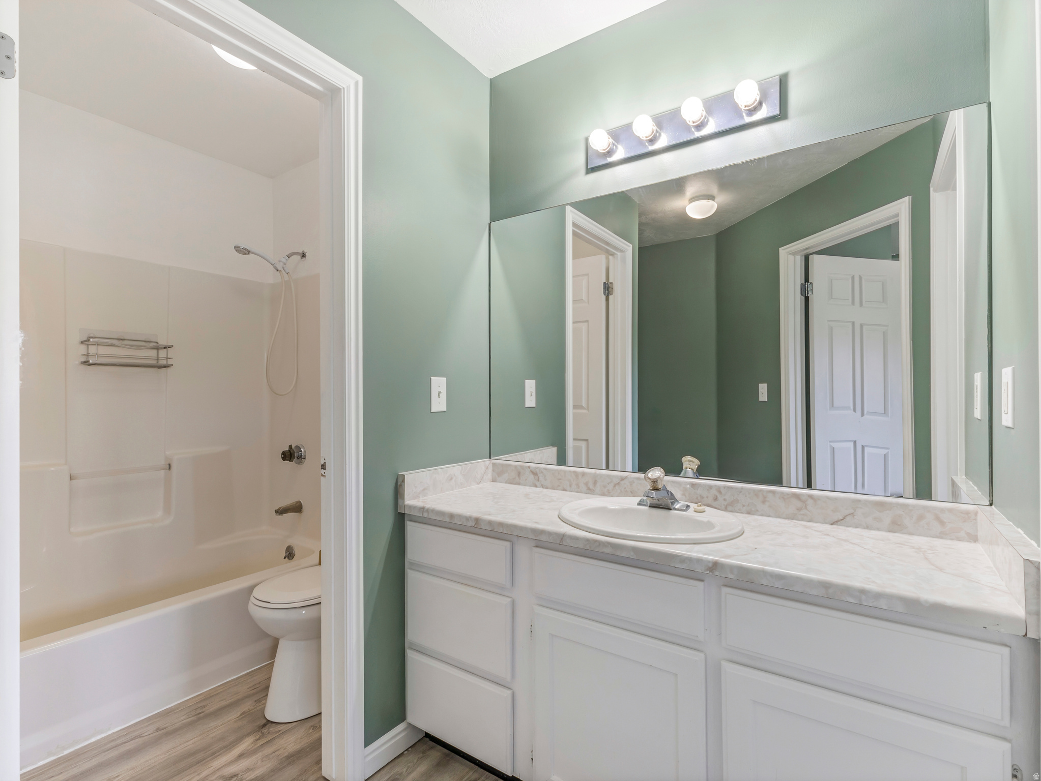 TUSCANY TOWNHOMES PH - Residential