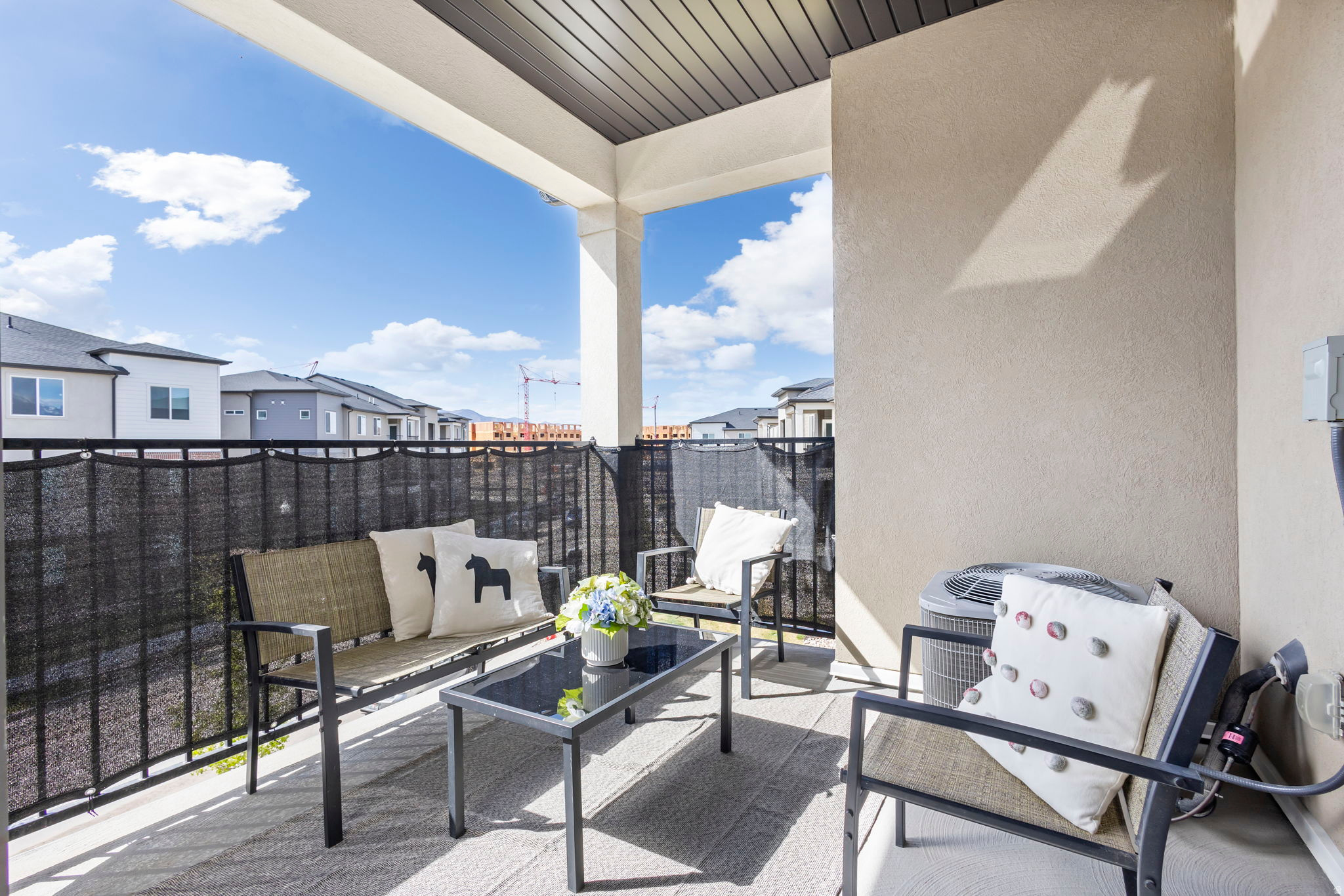 MOUNTAIN RIDGE - Residential