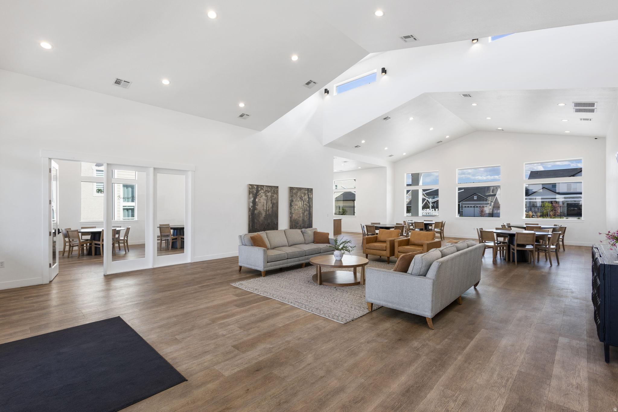 MOUNTAIN RIDGE - Residential