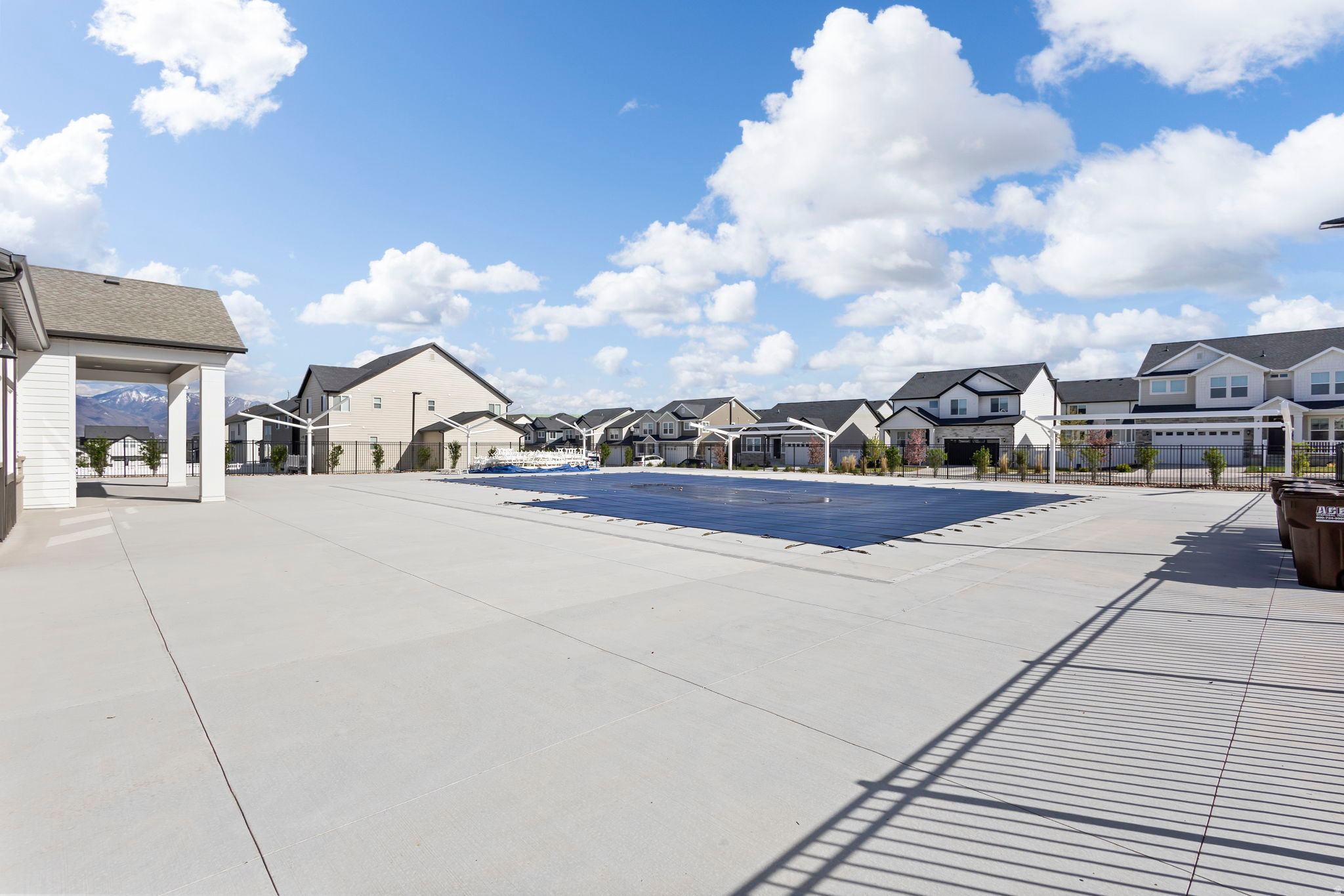 MOUNTAIN RIDGE - Residential