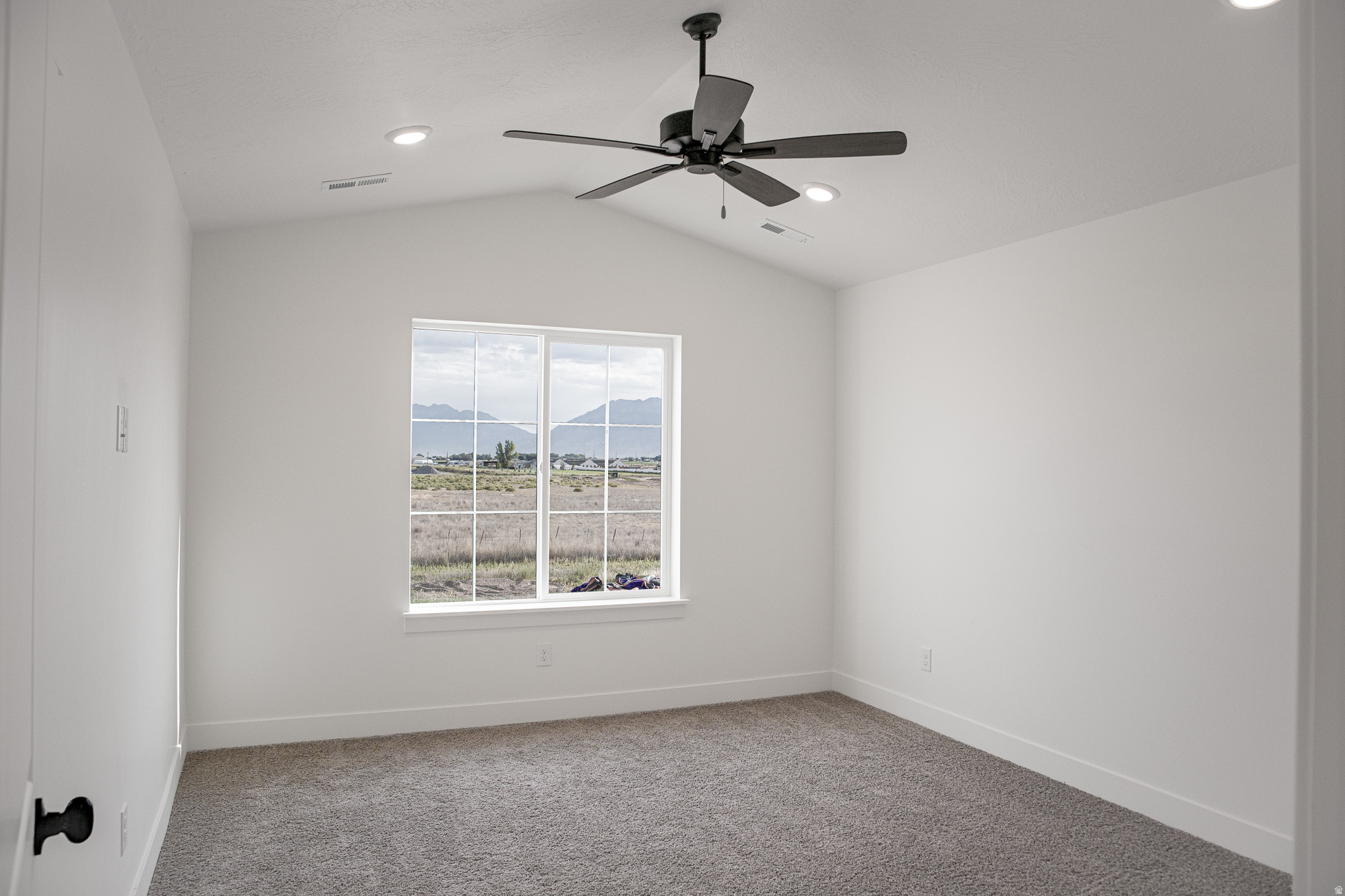 ARROWHEAD SPRINGS - Residential