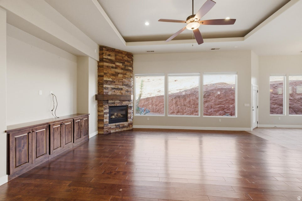 RED CLIFFS PARK EAST PH 2 - Residential
