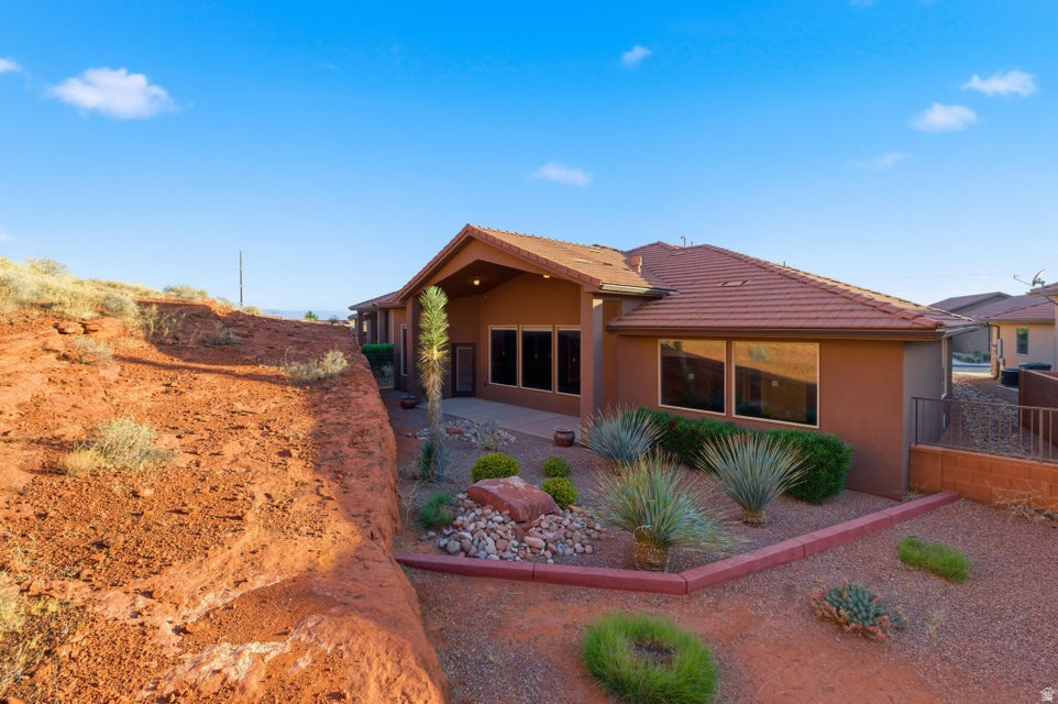 RED CLIFFS PARK EAST PH 2 - Residential