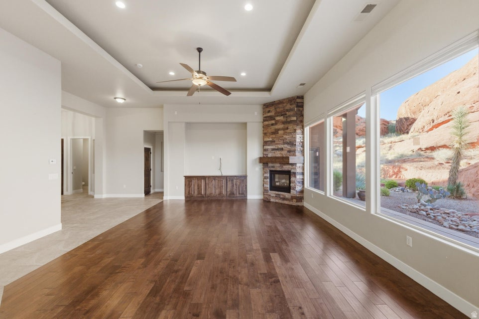 RED CLIFFS PARK EAST PH 2 - Residential