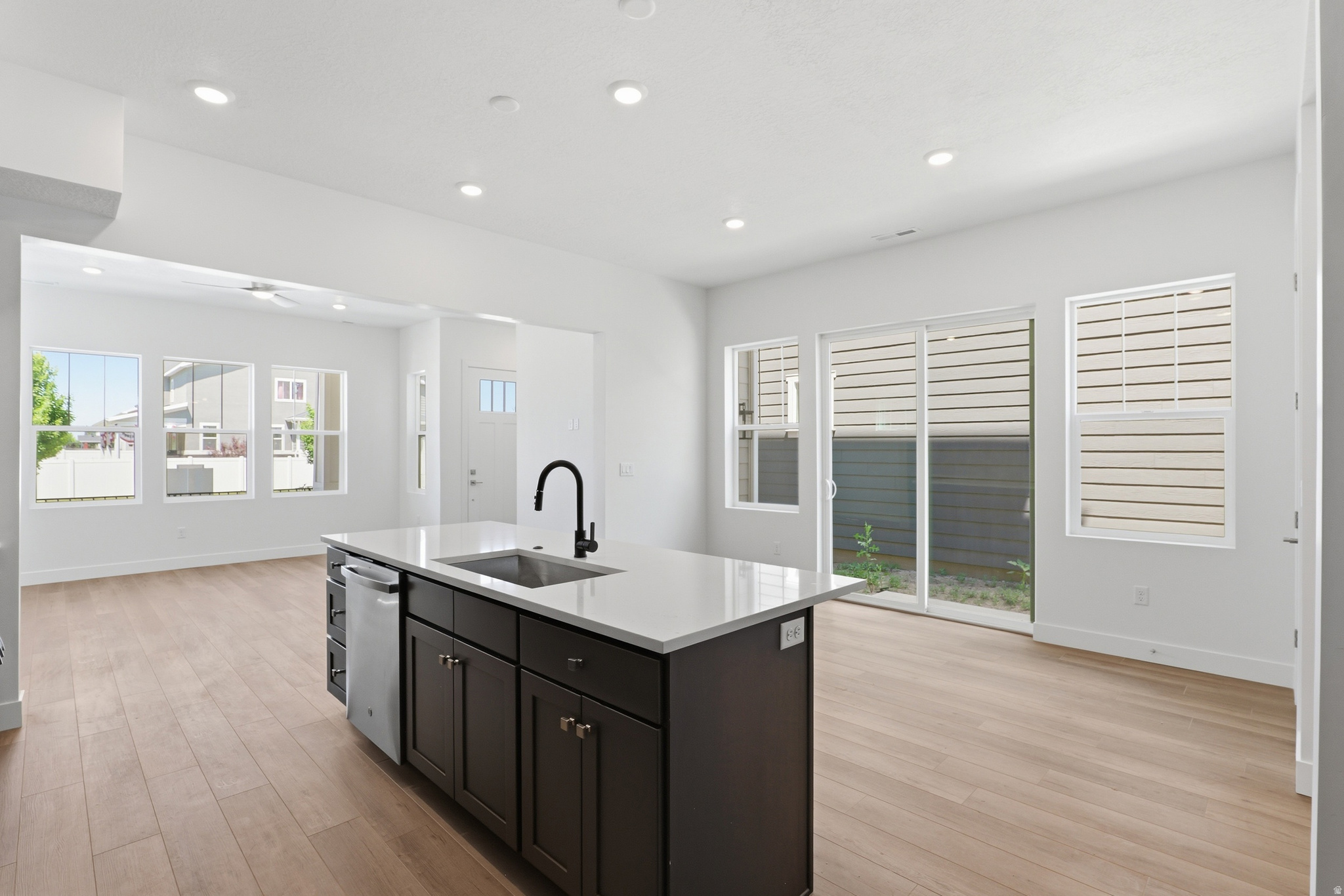 HUNTINGTON RANCH - Residential