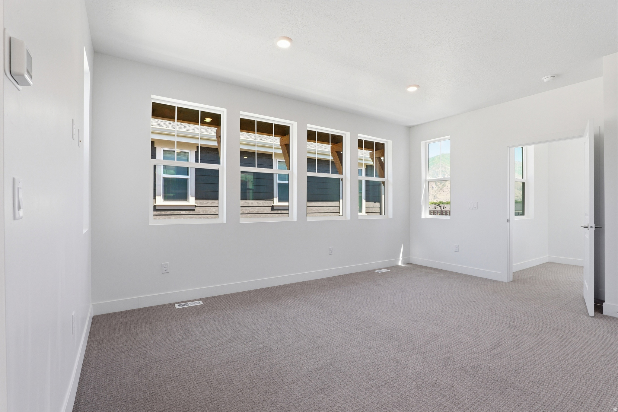 HUNTINGTON RANCH - Residential