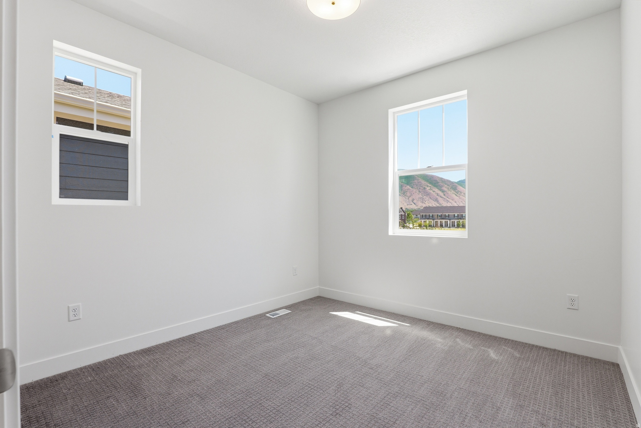 HUNTINGTON RANCH - Residential