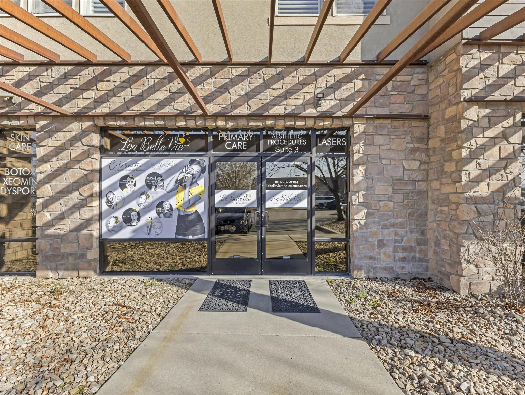 ROCKWELL SQUARE - Commercial Sale