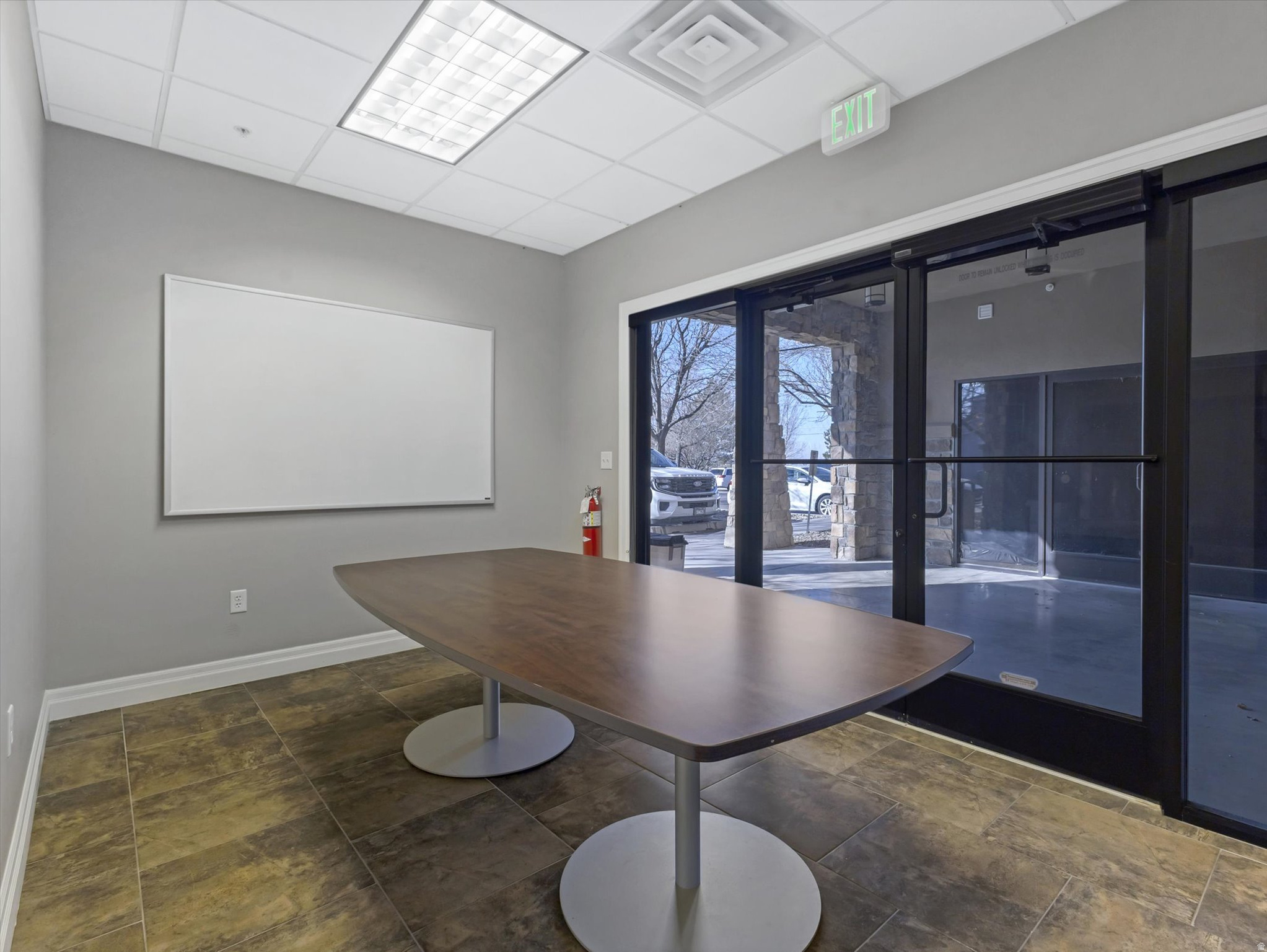ROCKWELL SQUARE - Commercial Sale