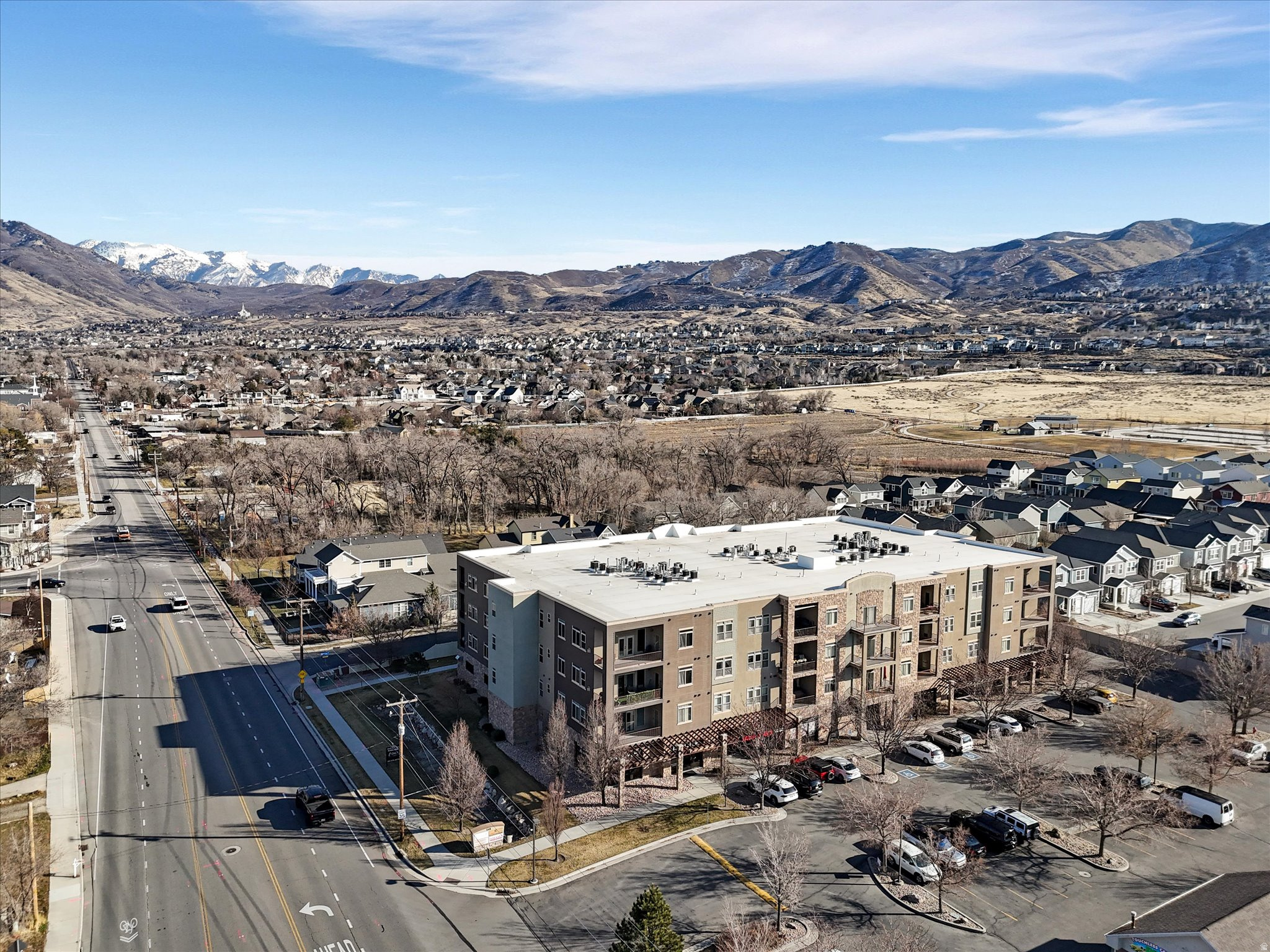ROCKWELL SQUARE - Commercial Sale
