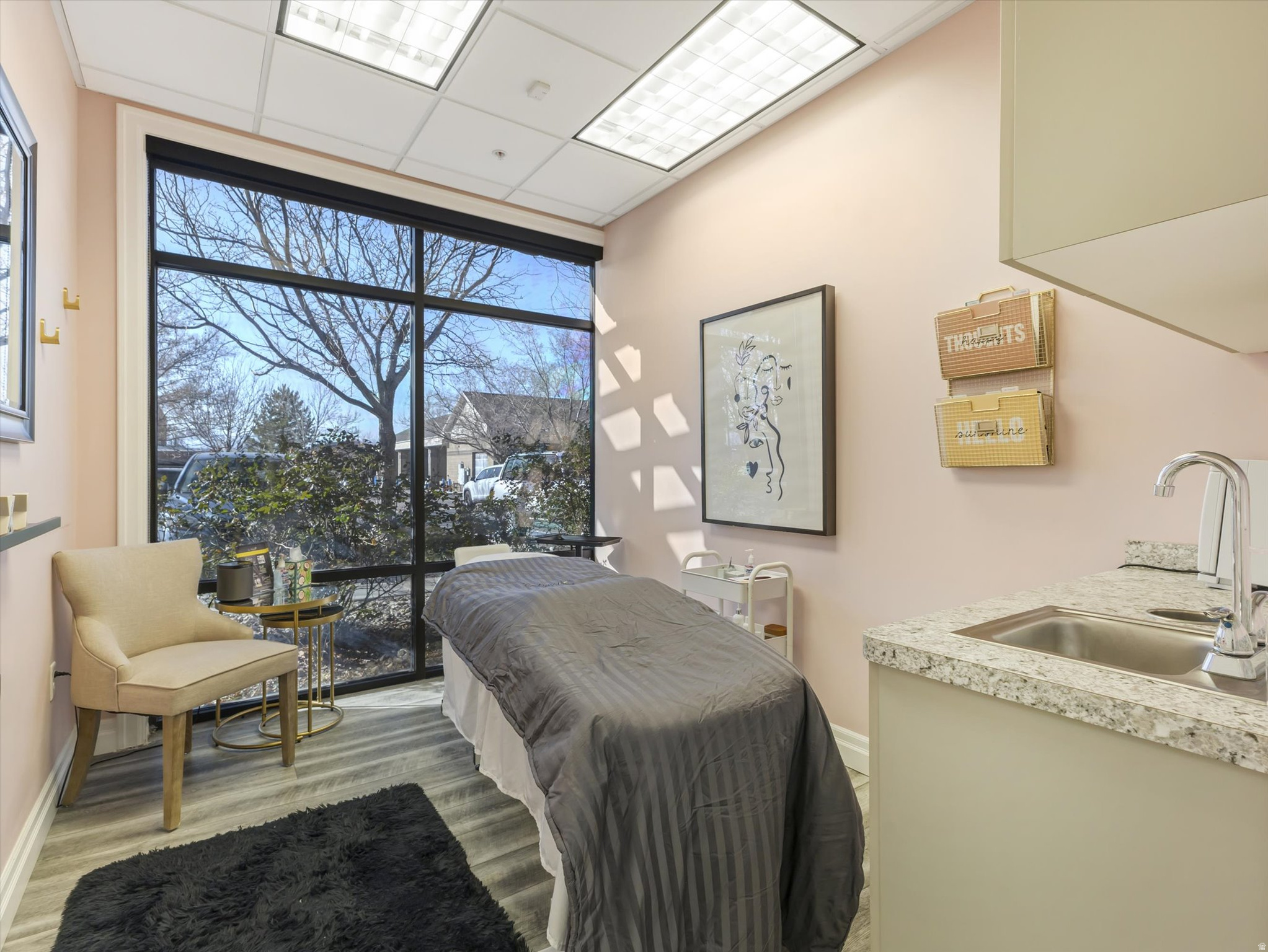 ROCKWELL SQUARE - Commercial Sale