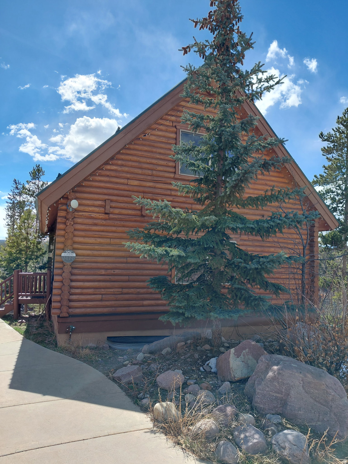 THE CABINS AT BEAR RIVER LODGE - Residential