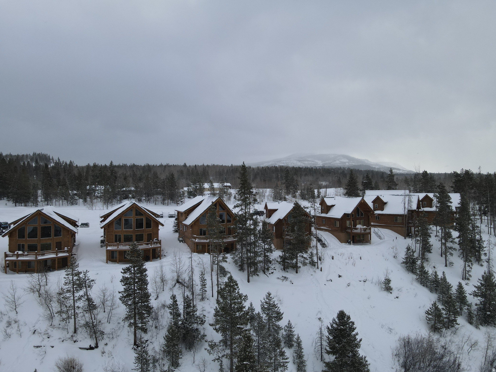 THE CABINS AT BEAR RIVER LODGE - Residential