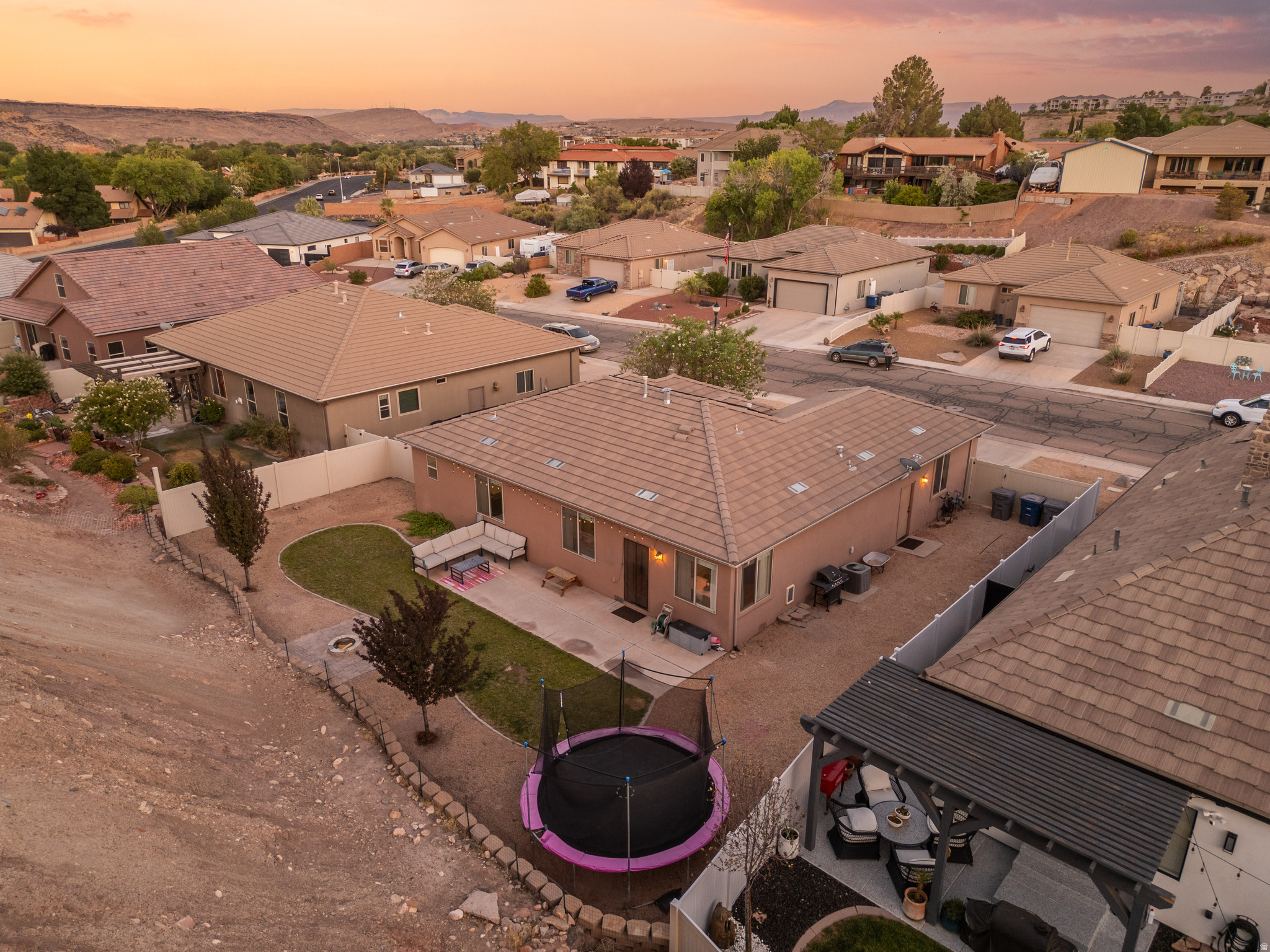 OVERLOOK AT GREEN VALLEY - Residential