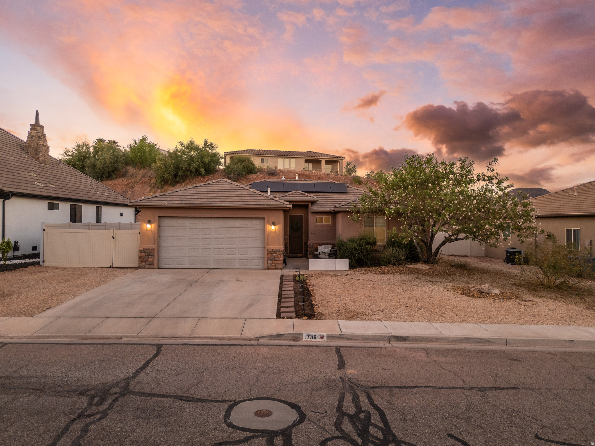 OVERLOOK AT GREEN VALLEY - Residential