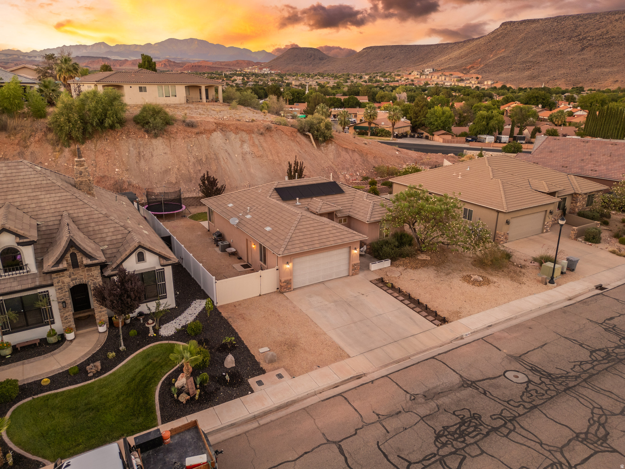 OVERLOOK AT GREEN VALLEY - Residential