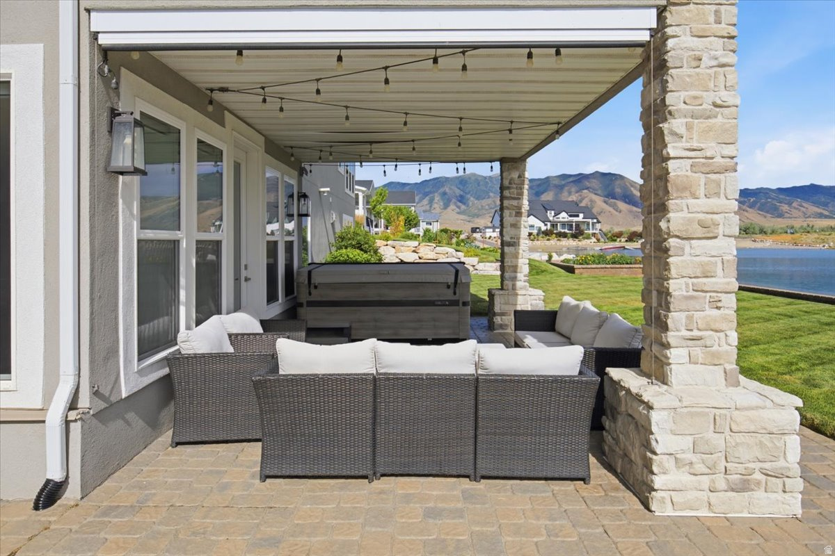 THE PIER - Residential