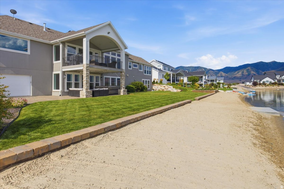 THE PIER - Residential