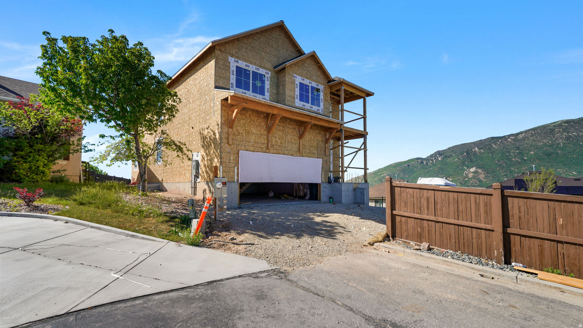 EAGLE CREST NO 1 AT SUNCREST - Residential