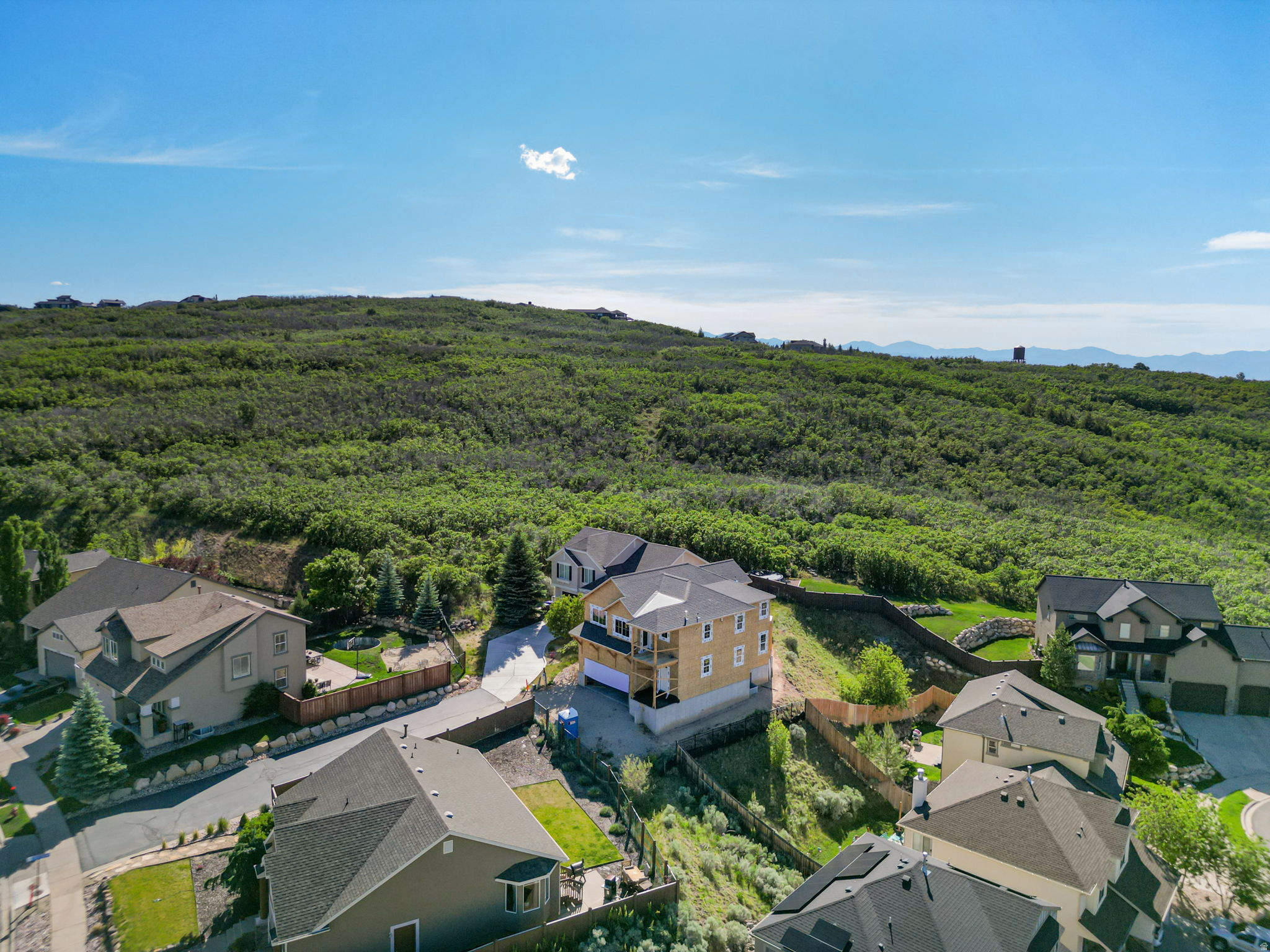 EAGLE CREST NO 1 AT SUNCREST - Residential