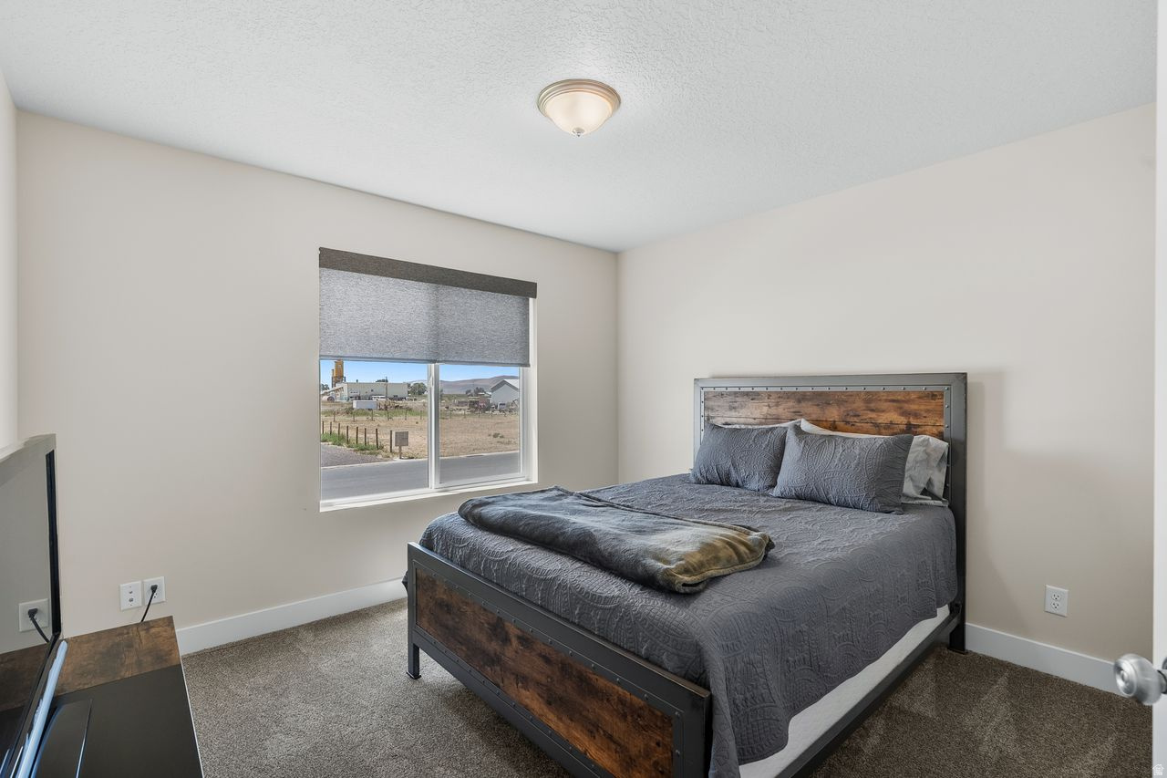FREEMAN FARMS - Residential
