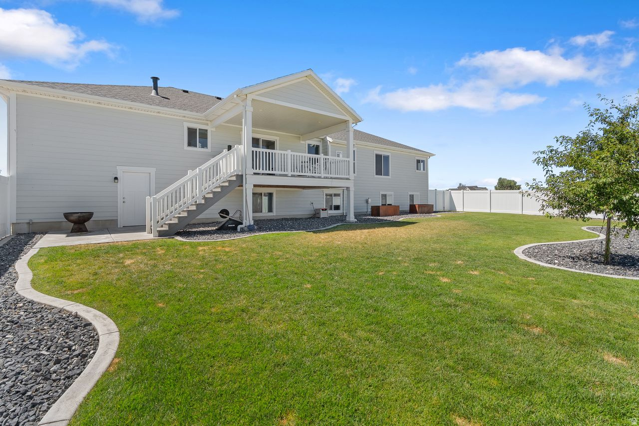 FREEMAN FARMS - Residential