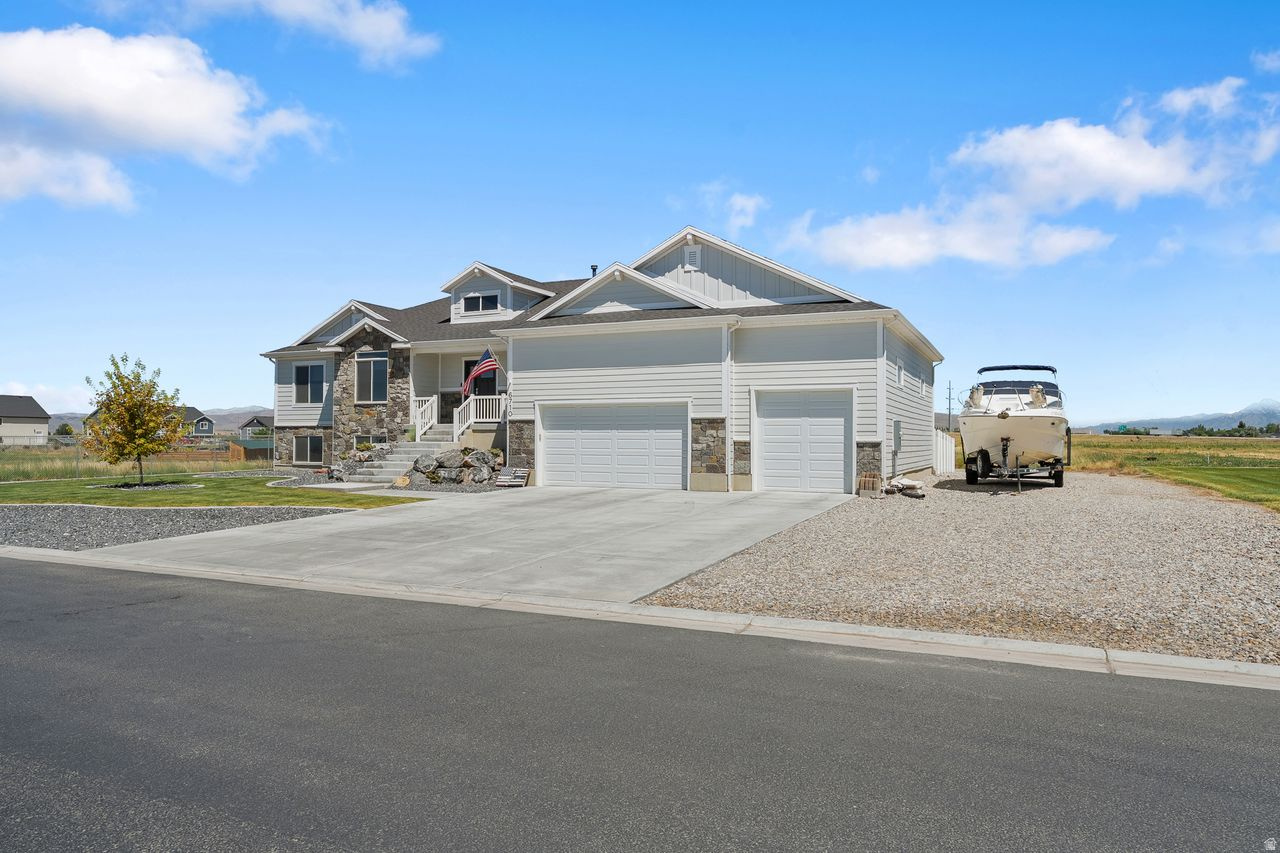 FREEMAN FARMS - Residential