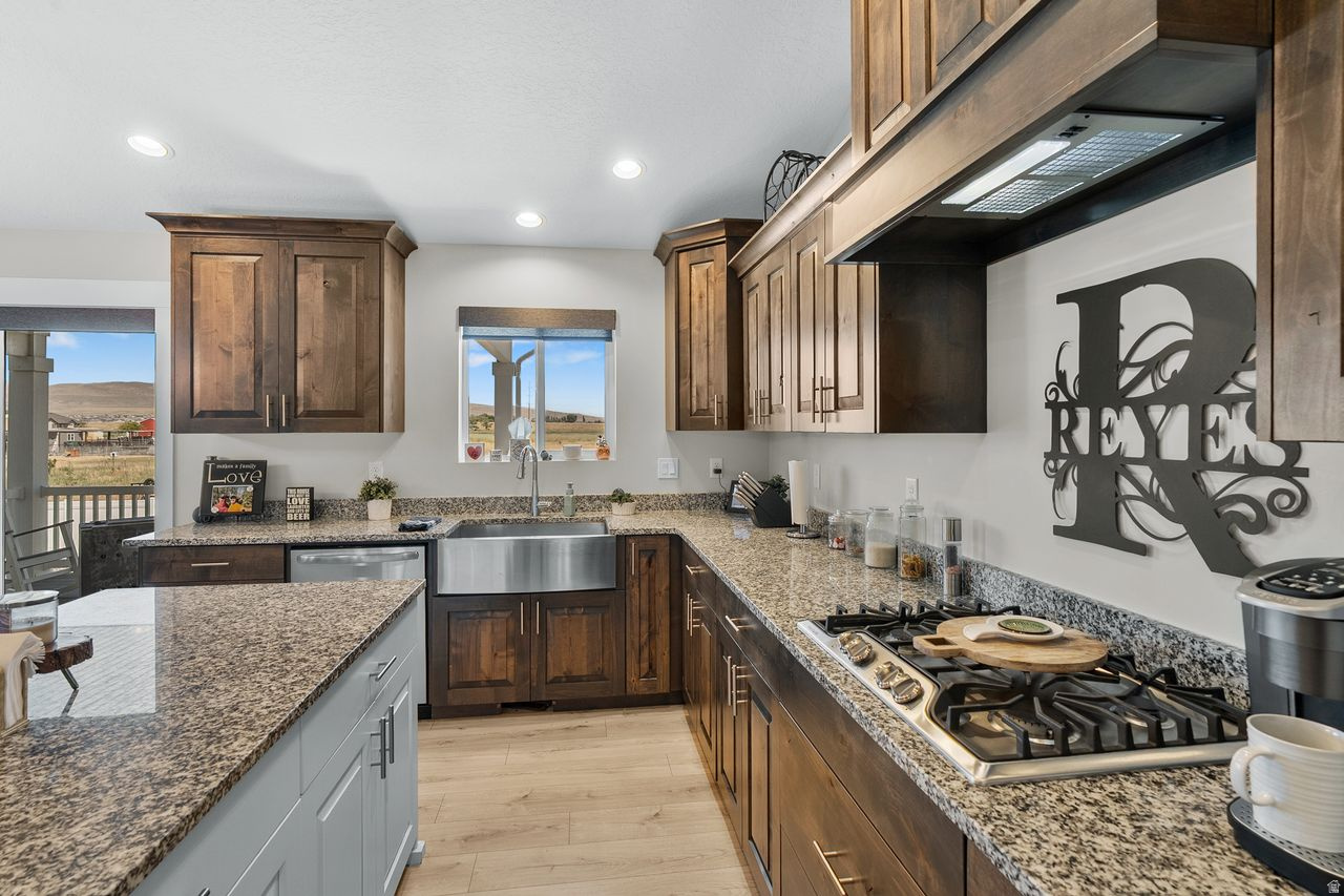 FREEMAN FARMS - Residential