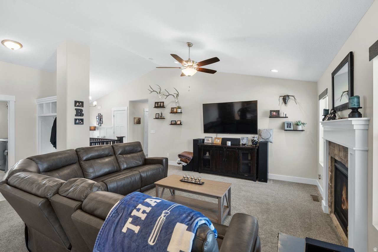 FREEMAN FARMS - Residential