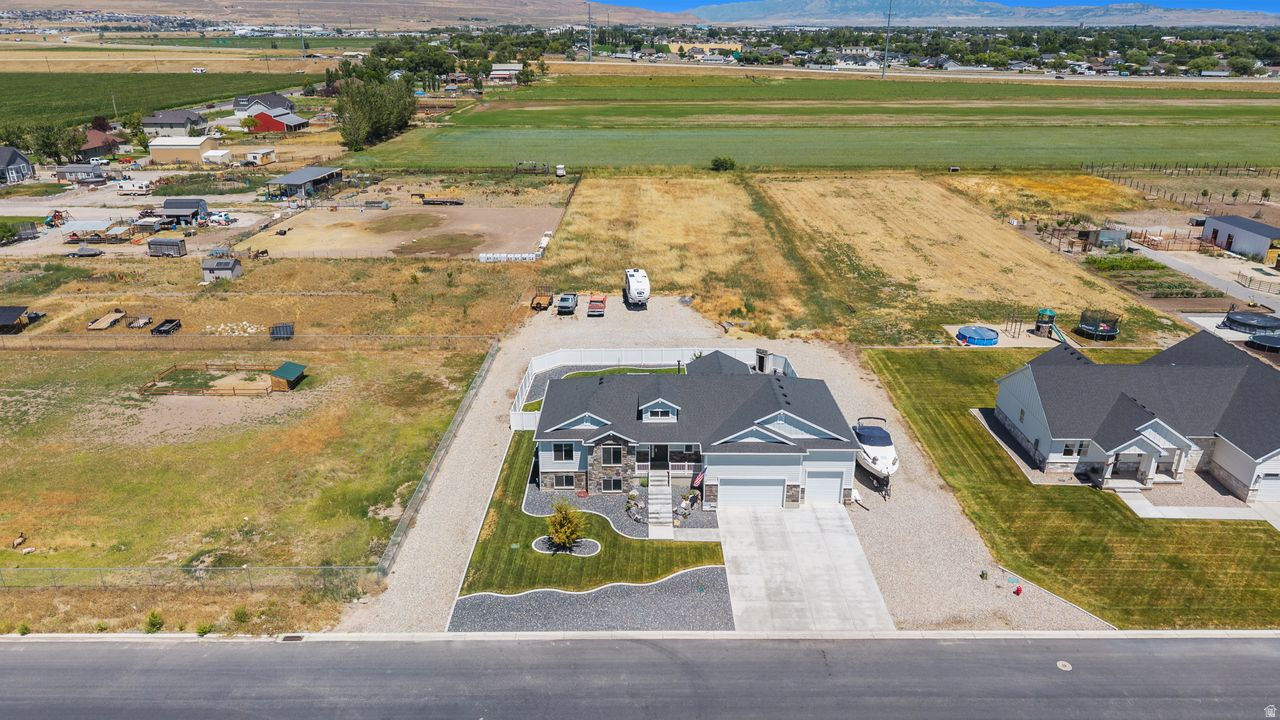FREEMAN FARMS - Residential