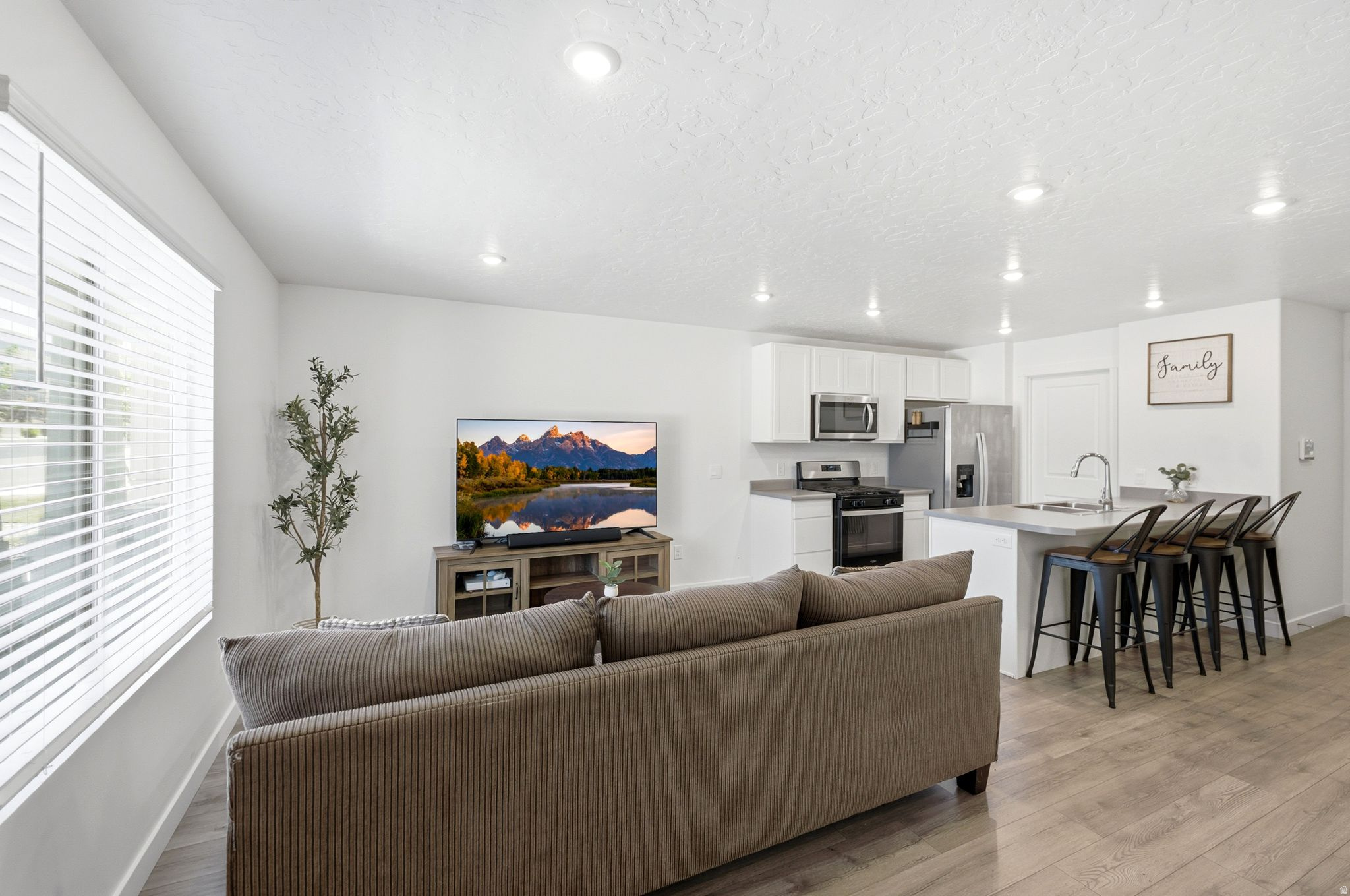 WESTERN ACRES - Residential
