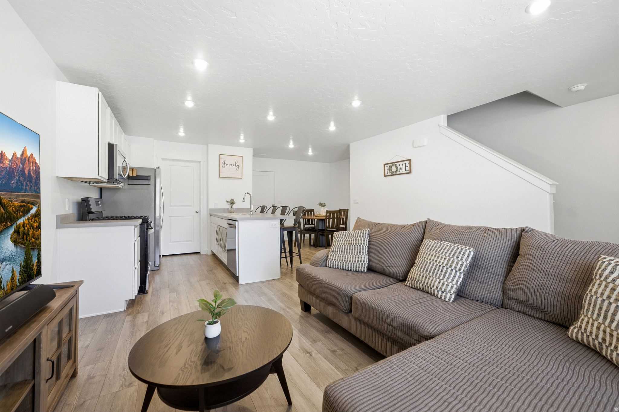 WESTERN ACRES - Residential