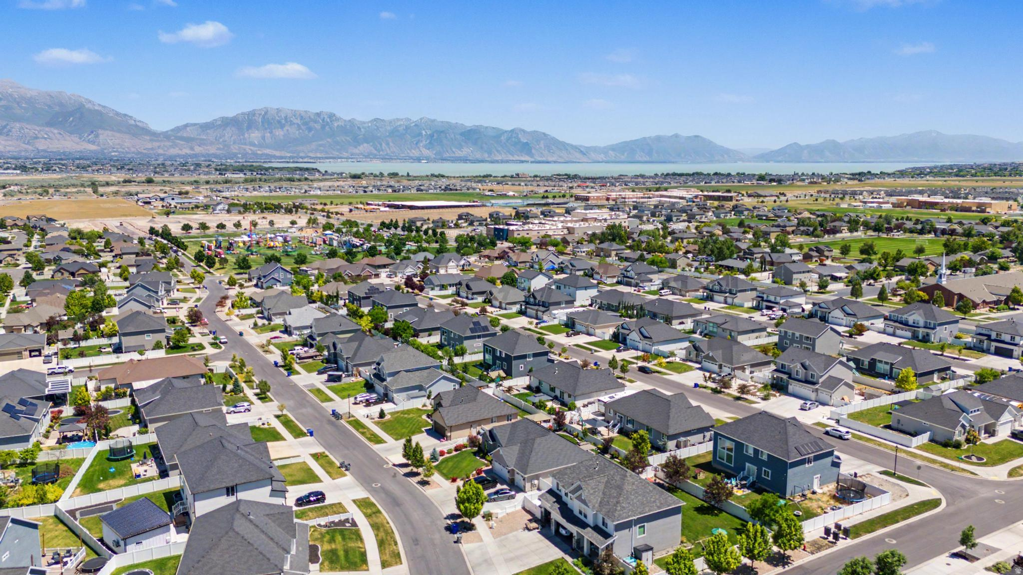 SIERRA ESTATES - Residential