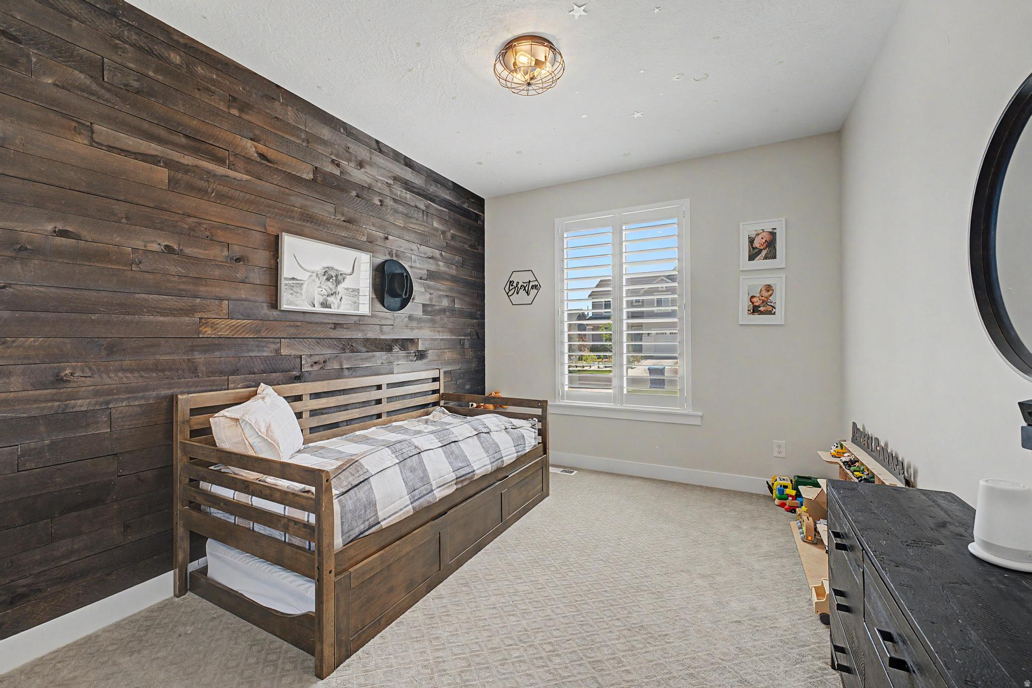 SIERRA ESTATES - Residential