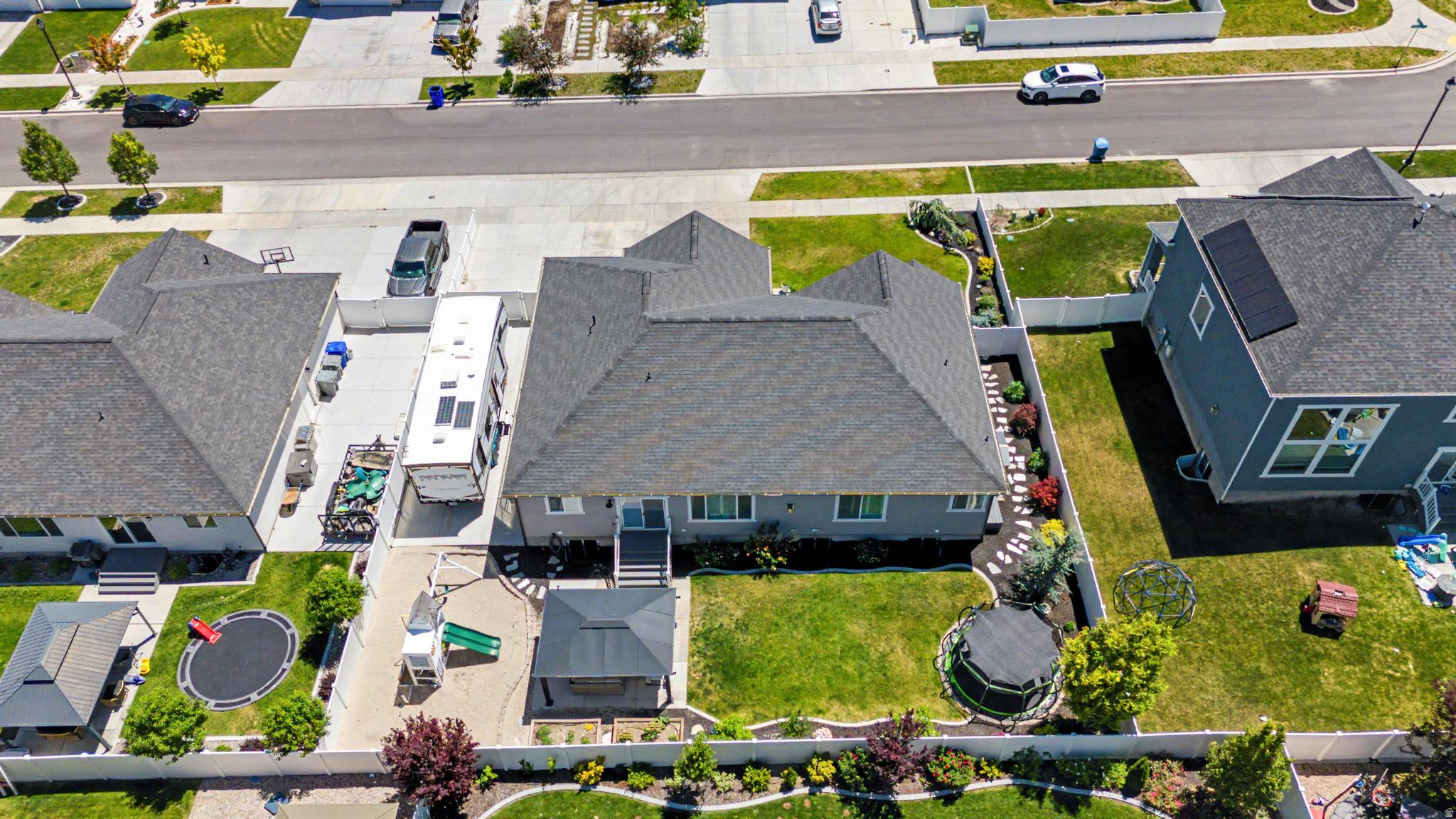 SIERRA ESTATES - Residential