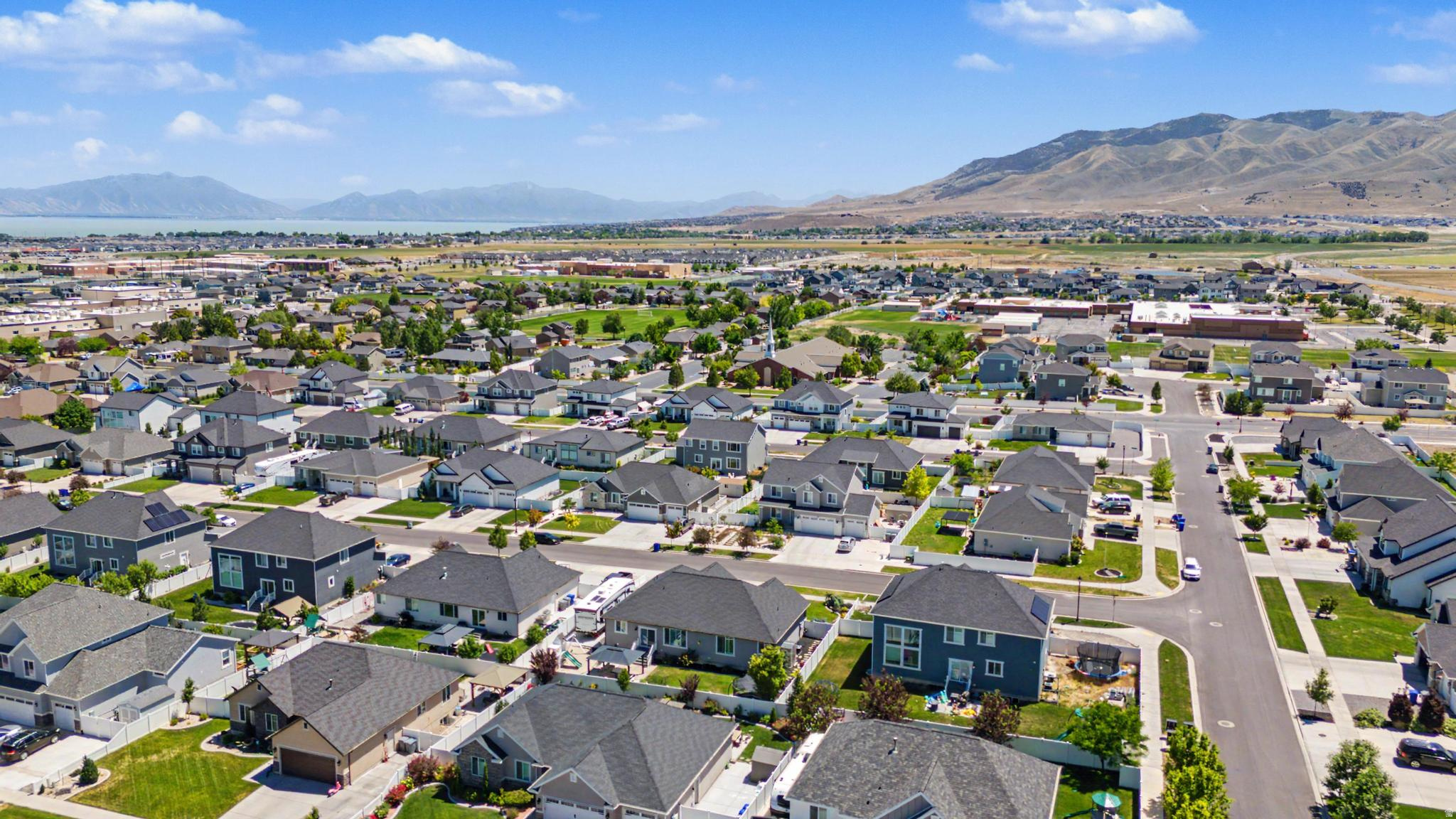 SIERRA ESTATES - Residential