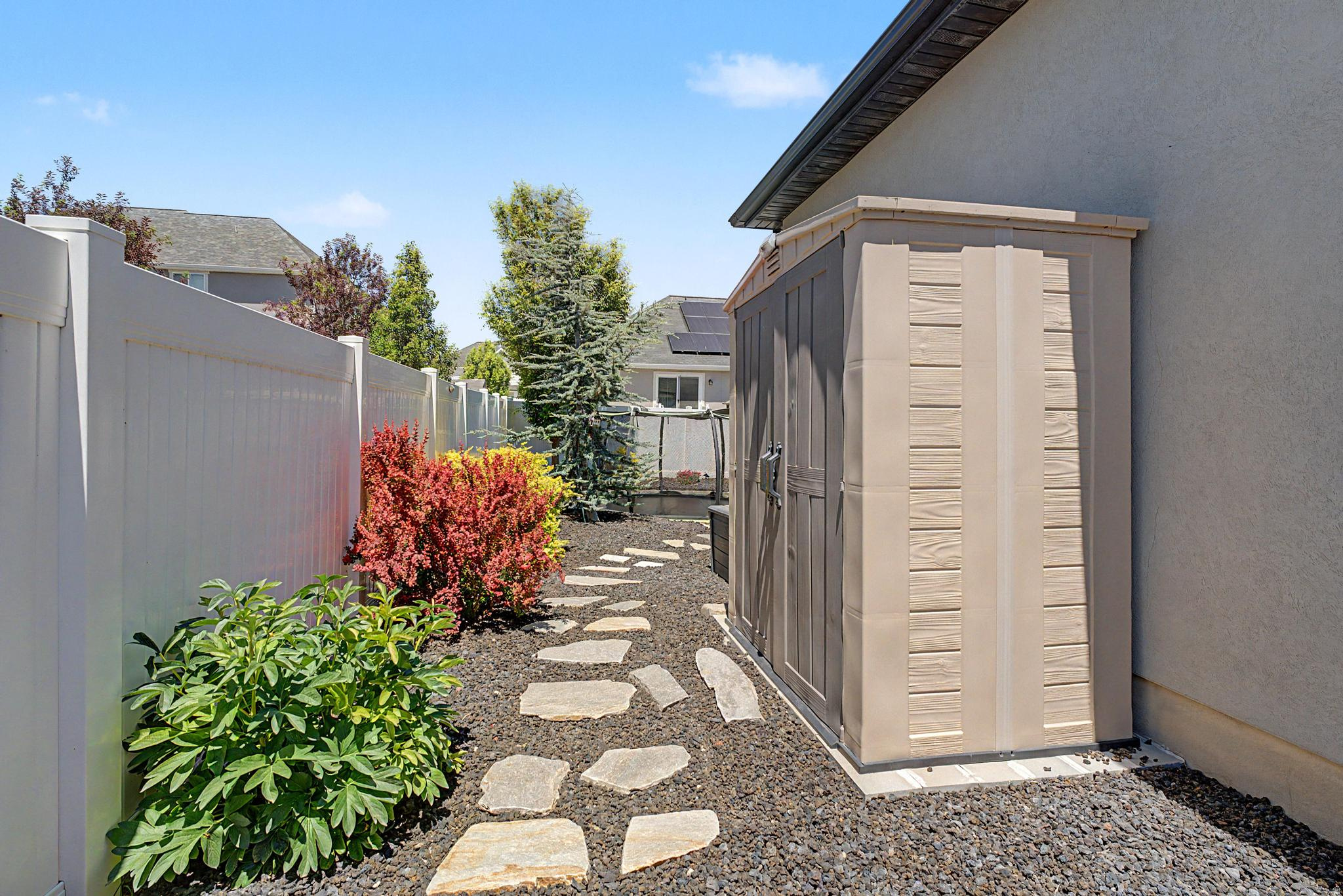 SIERRA ESTATES - Residential