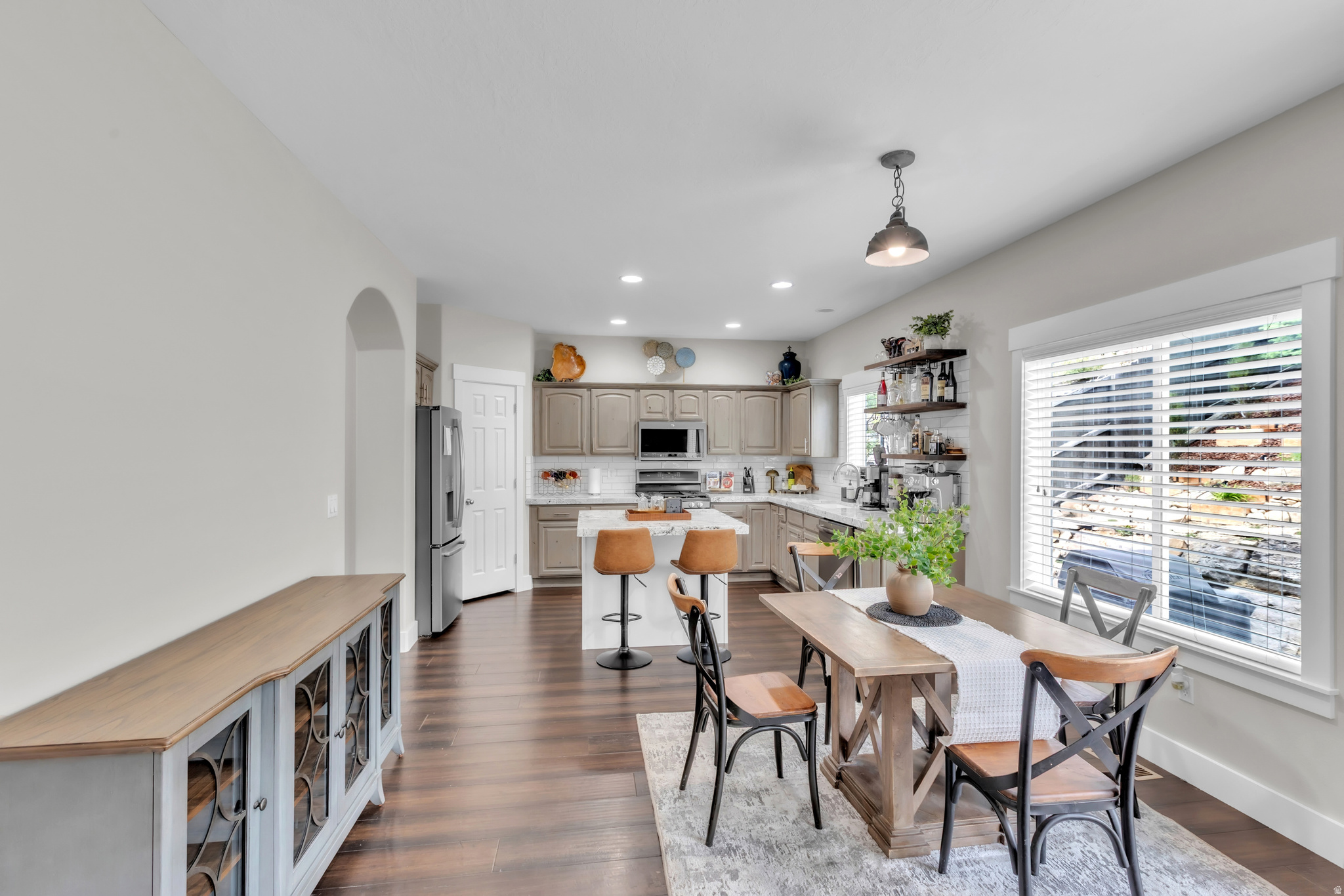 HUNTER CHASE - Residential