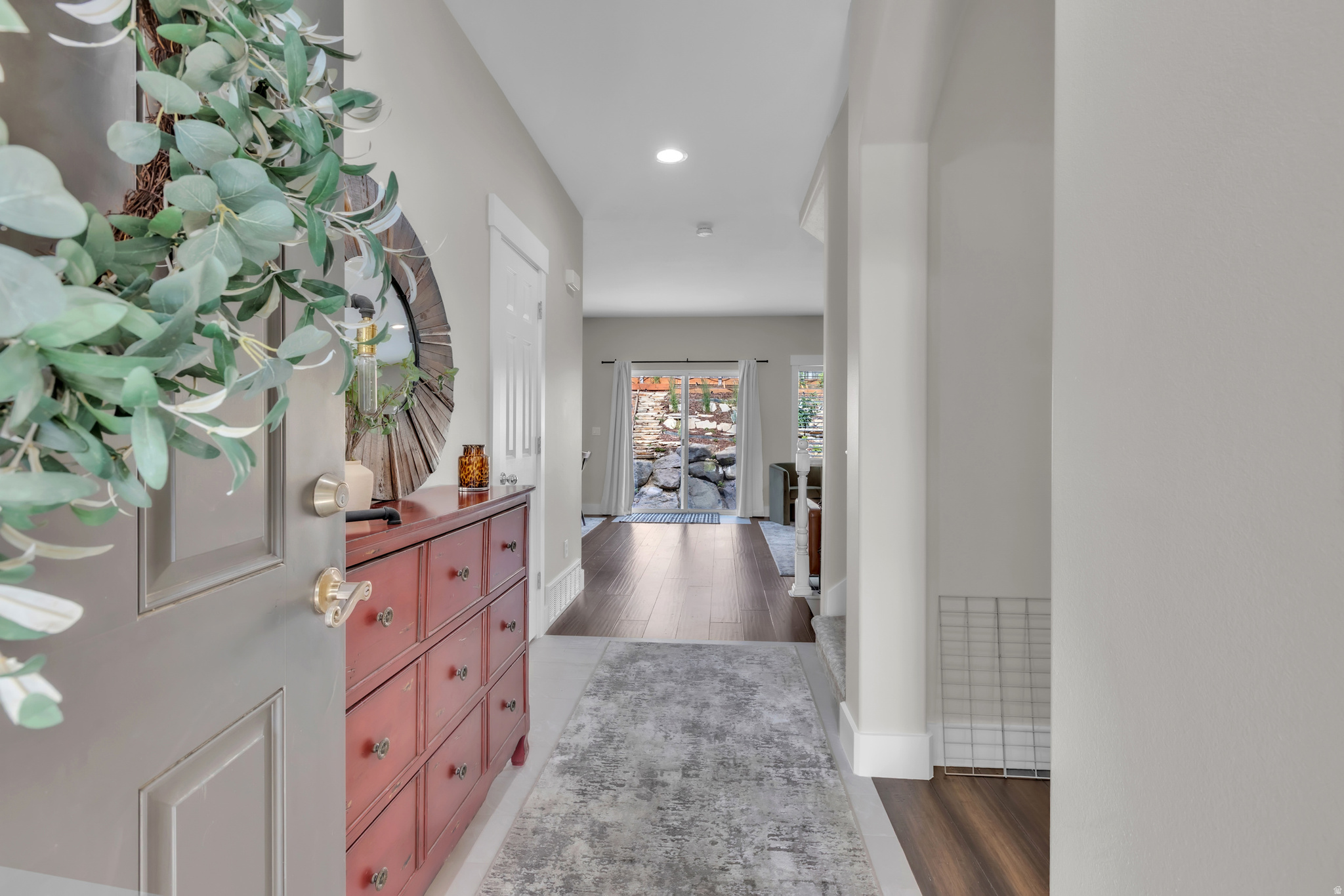 HUNTER CHASE - Residential