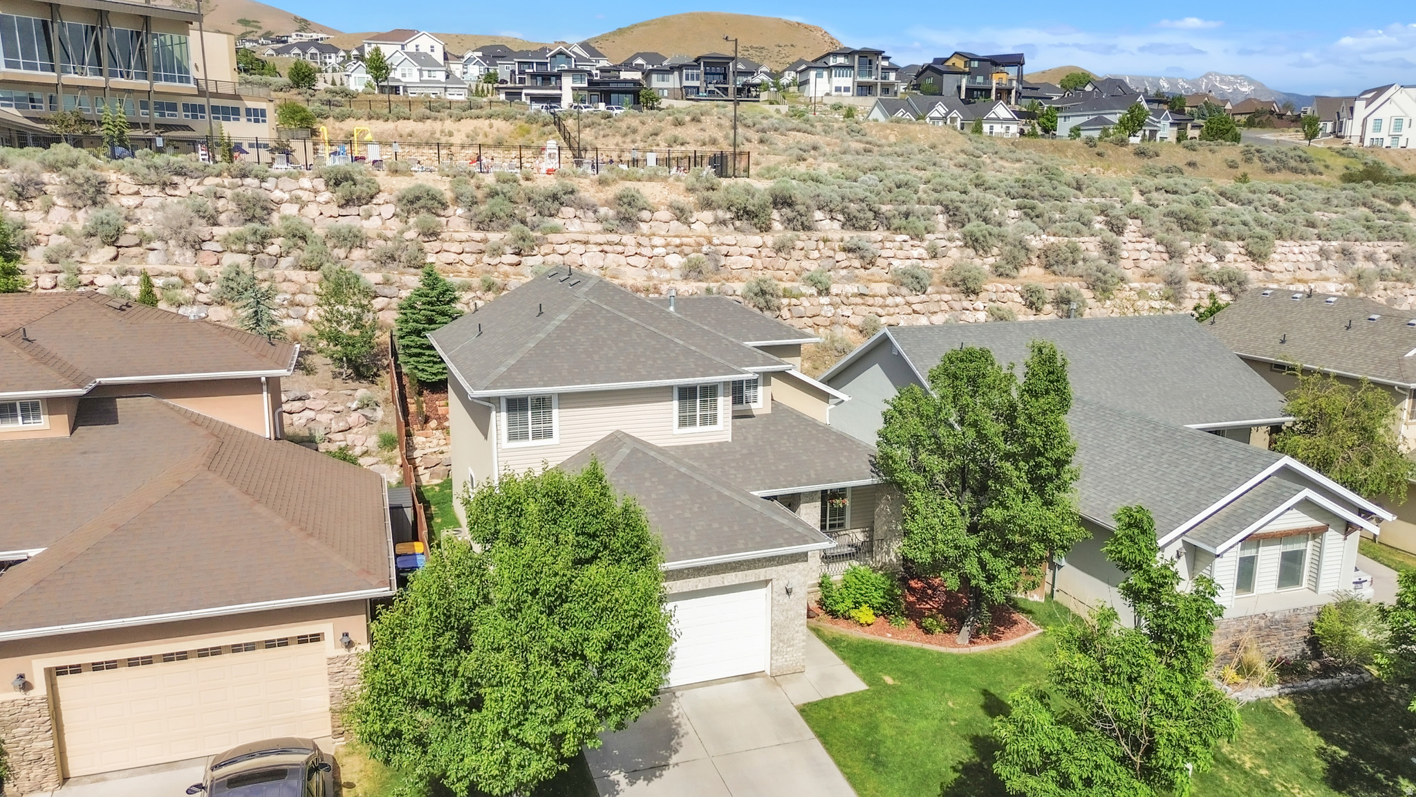 HUNTER CHASE - Residential