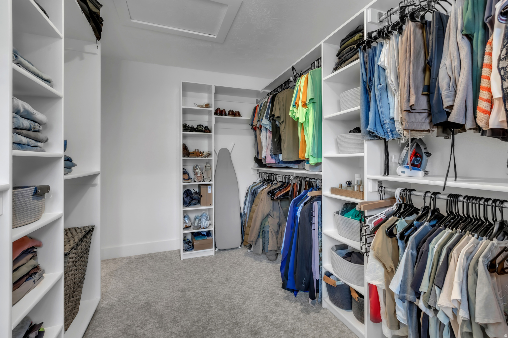 HUNTER CHASE - Residential