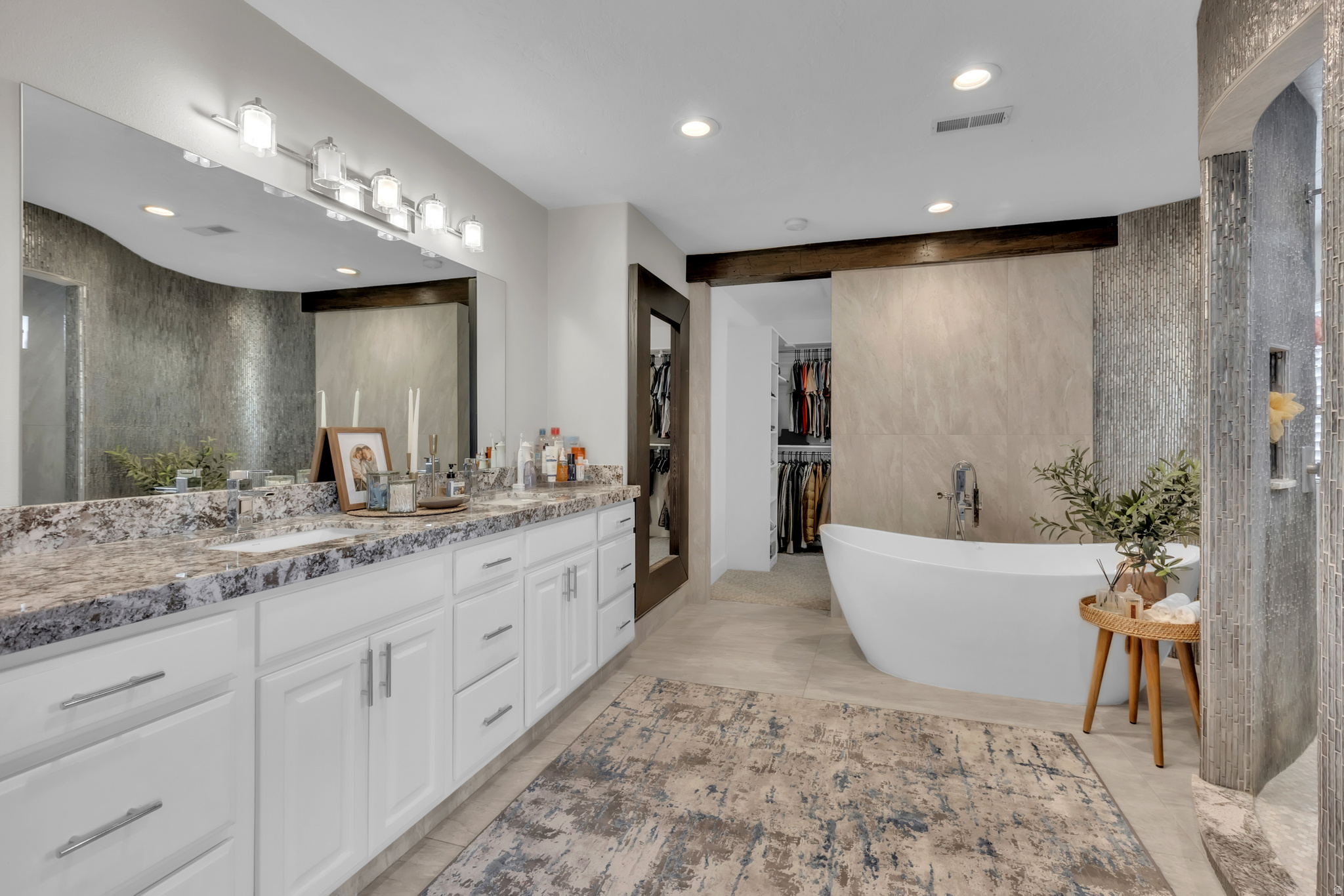 HUNTER CHASE - Residential