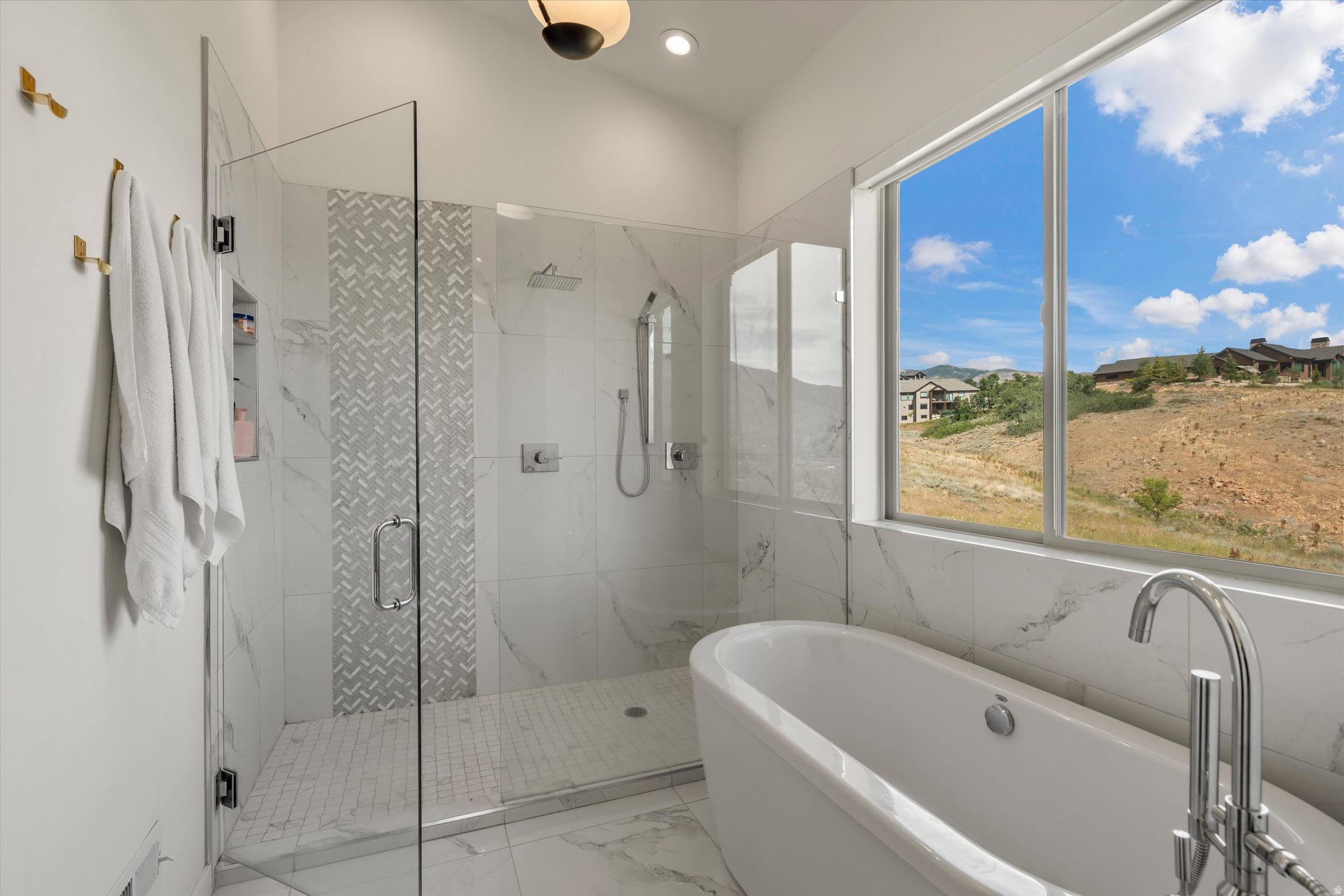 DURFEE CREEK - Residential