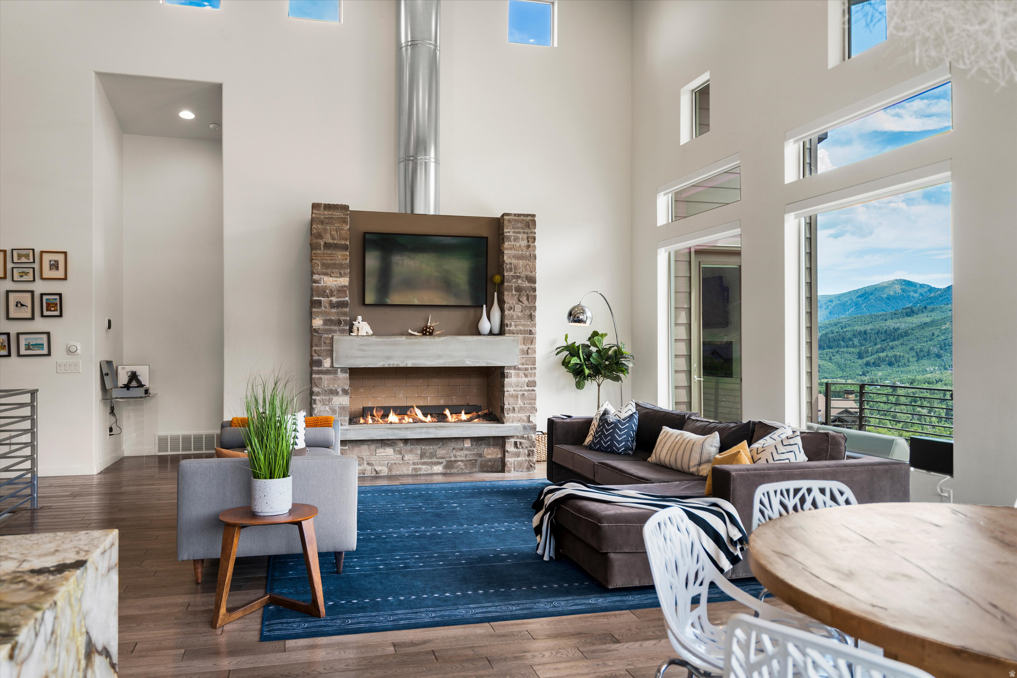 DURFEE CREEK - Residential