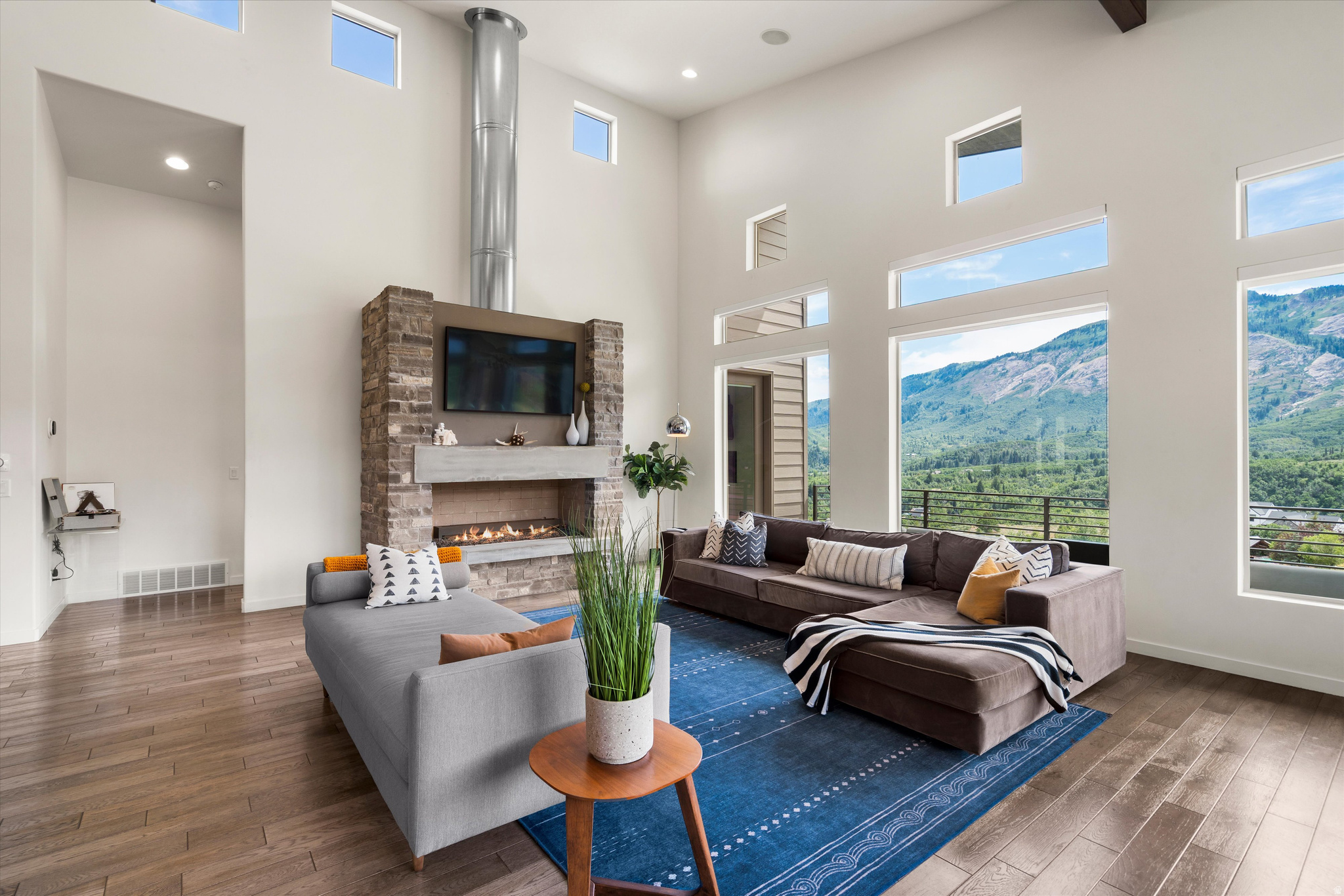 DURFEE CREEK - Residential