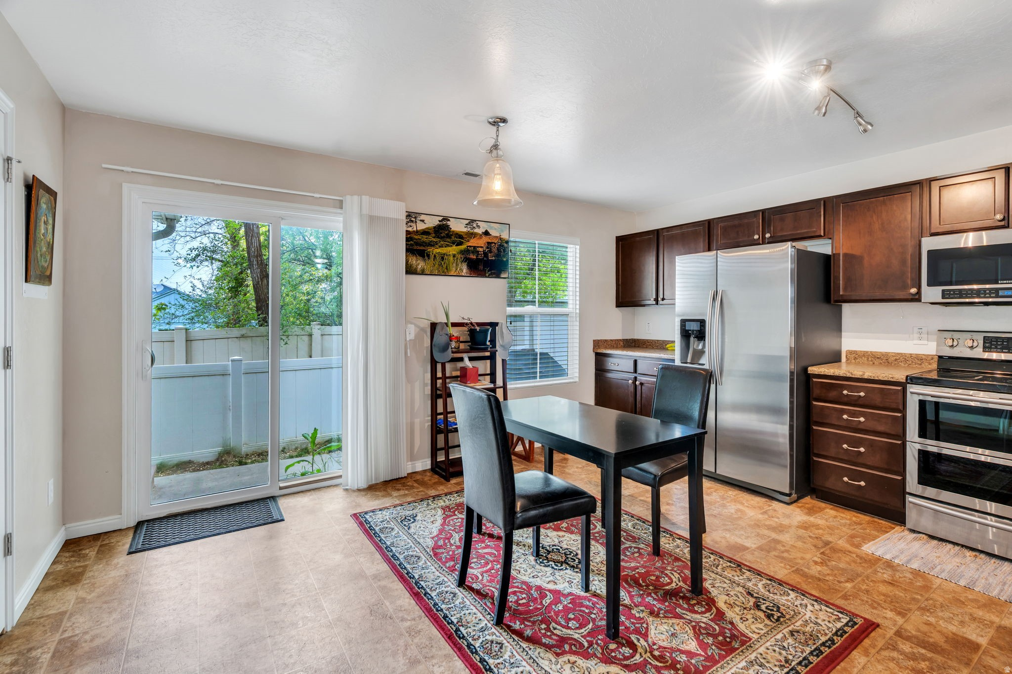 HUNTLY MANOR - Residential
