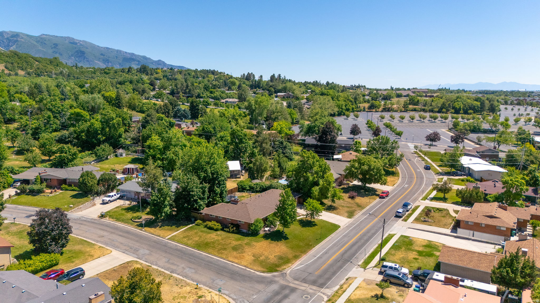 COLLEGE HEIGHTS - Residential