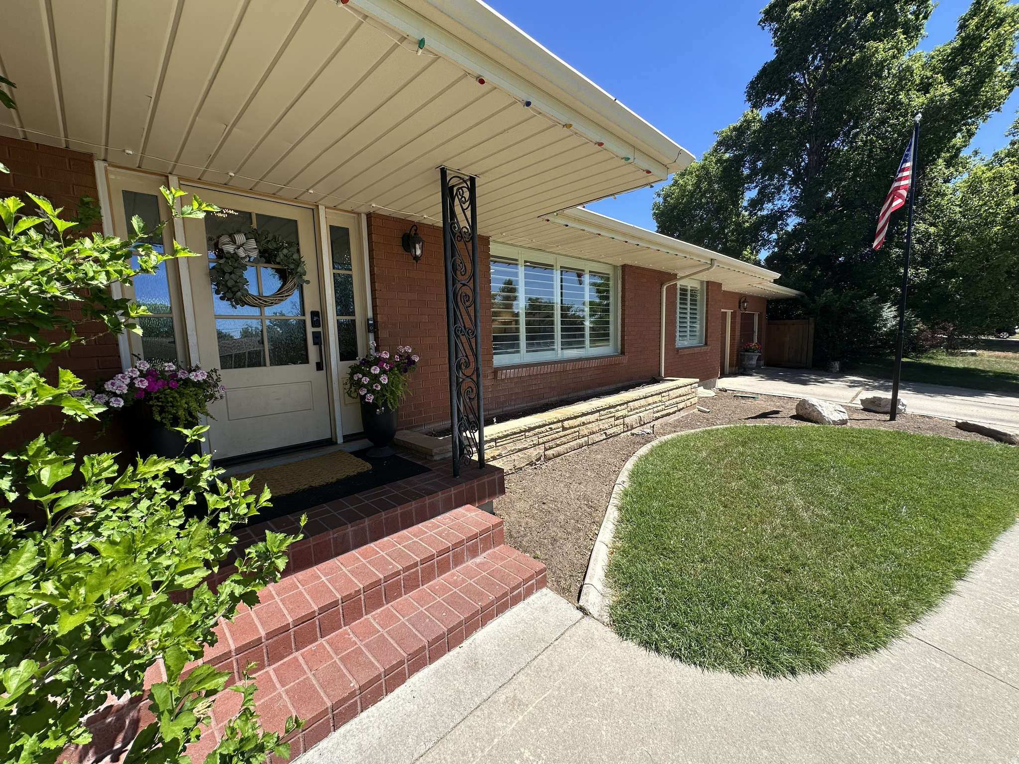 COLLEGE HEIGHTS - Residential